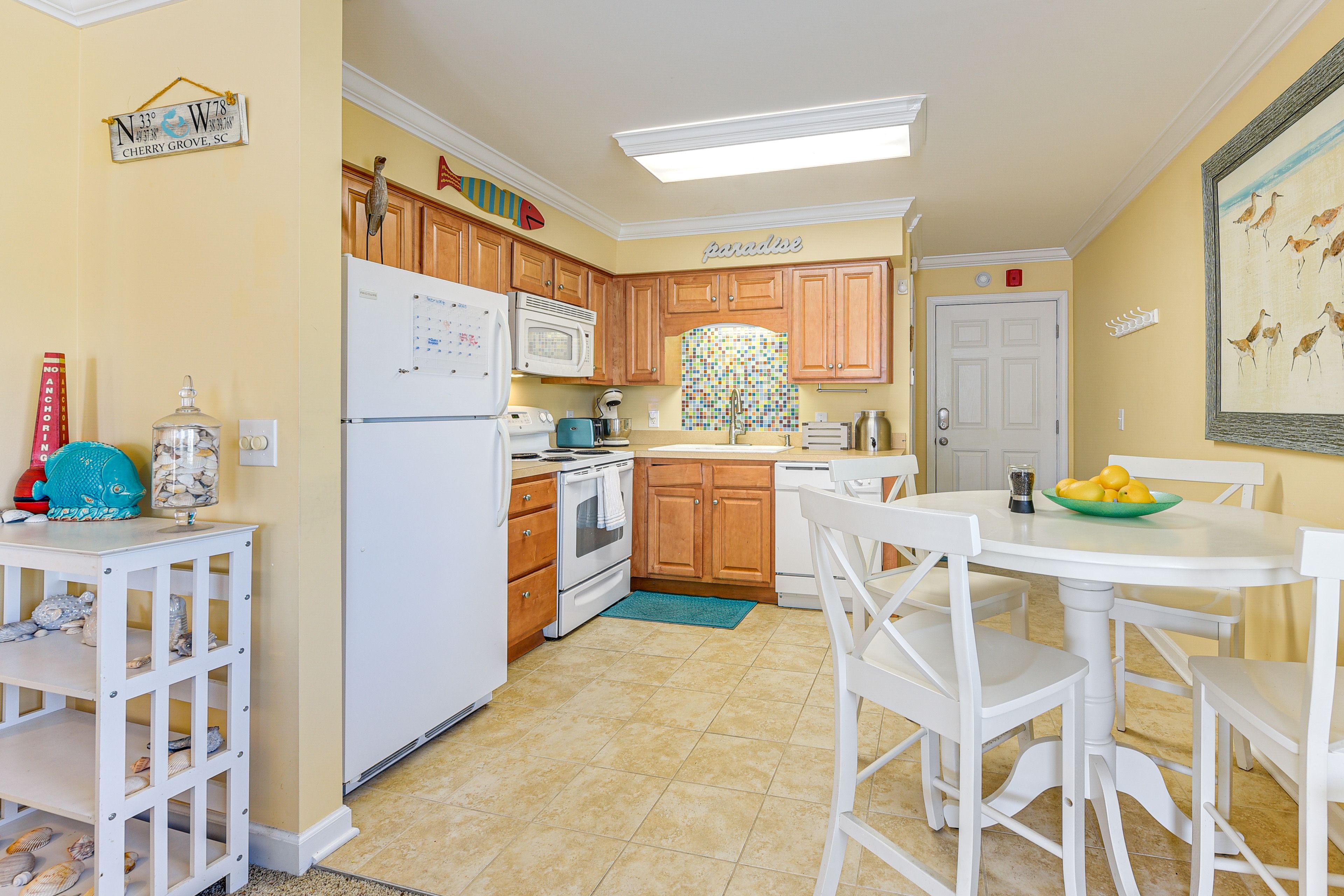 Dining Area | Dishware/Flatware | Trash Bags/Paper Towels