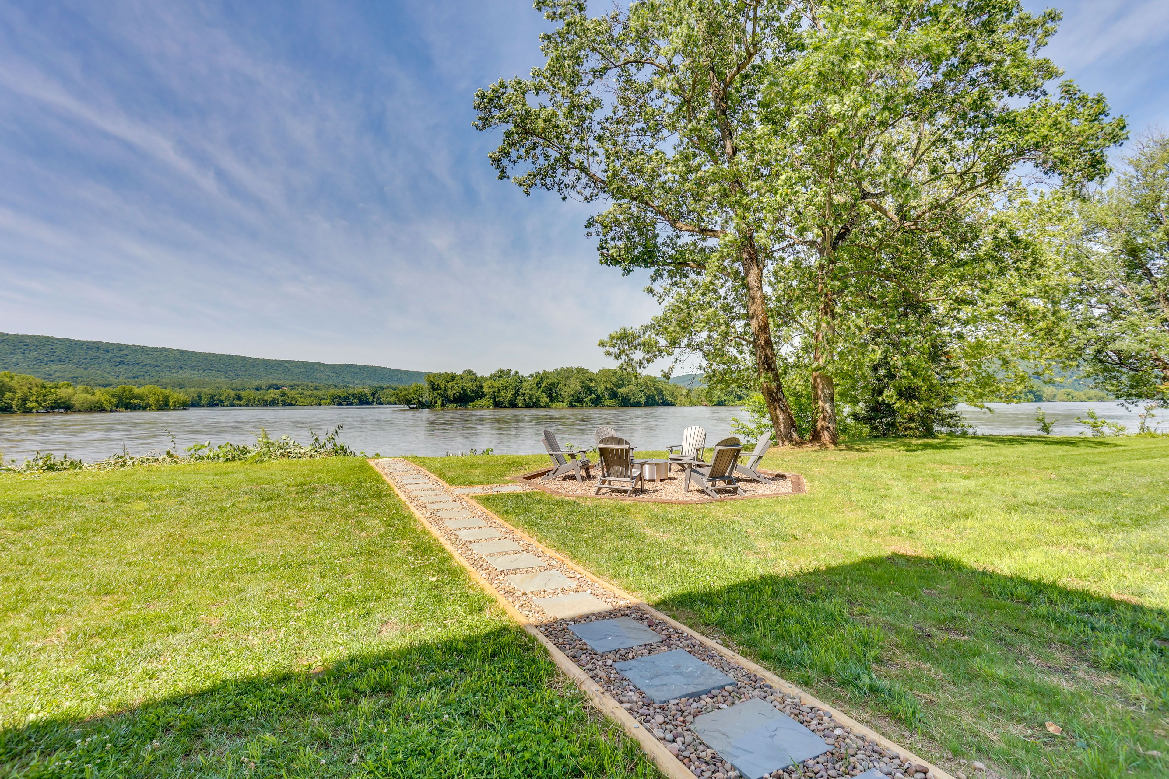 Private Backyard Area | Fire Pit w/ Seating