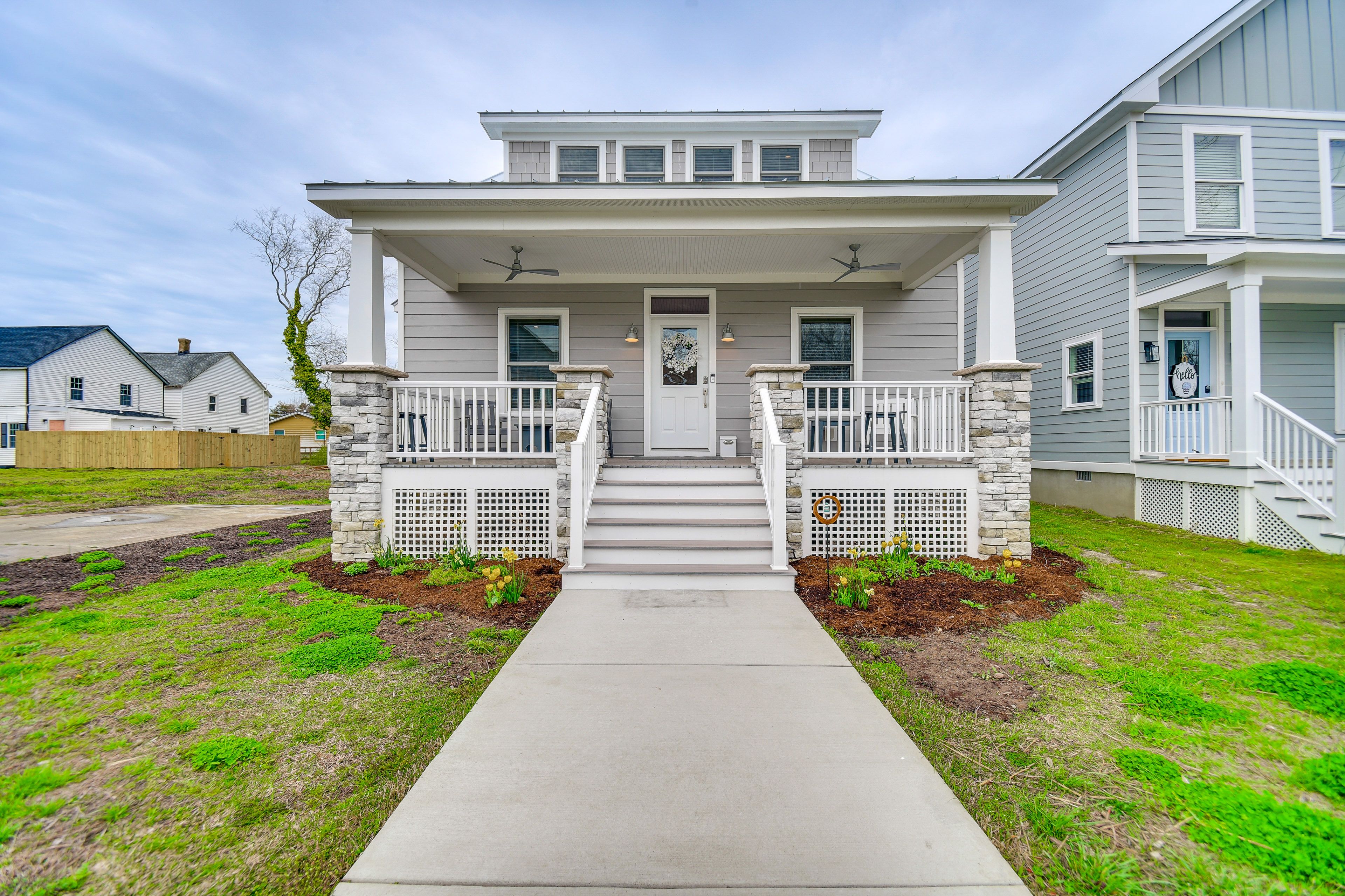 Cape Charles Vacation Rental | 4BR | 2.5BA | 7 Steps to Enter | 2,400 Sq Ft