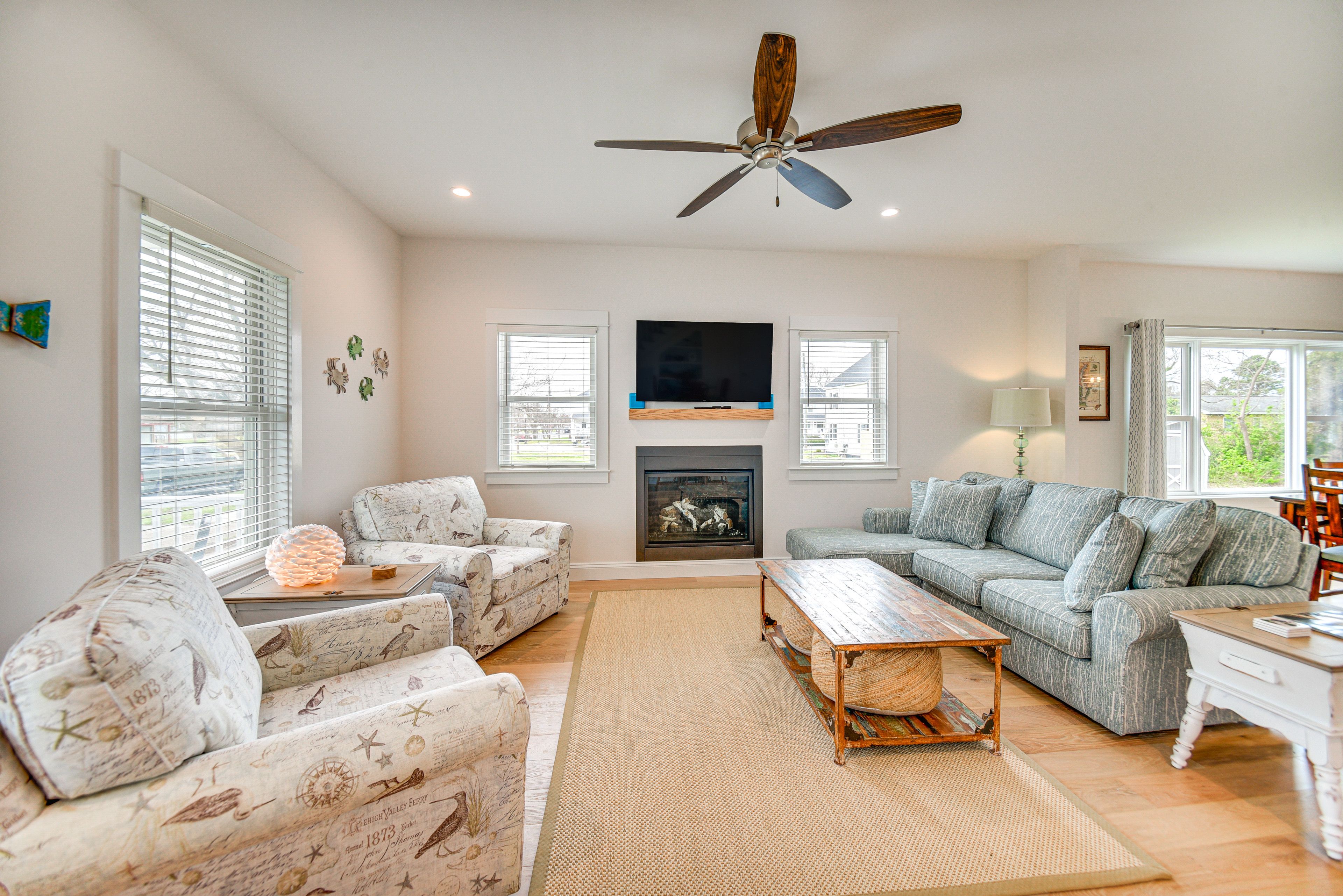 Living Room | 1st Floor | 2-Story Home | Central A/C & Heating