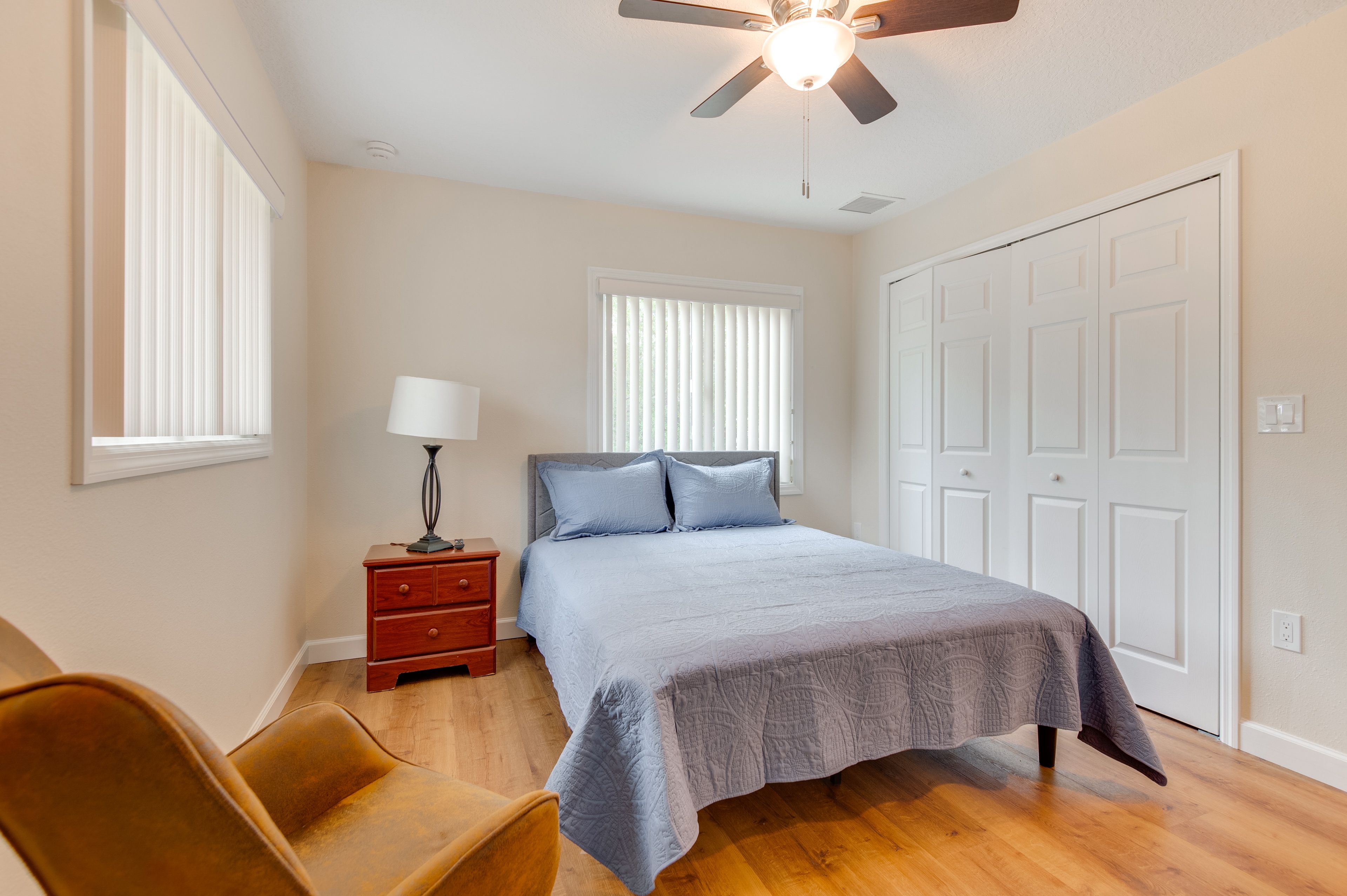 Bedroom 5 | Queen Bed
