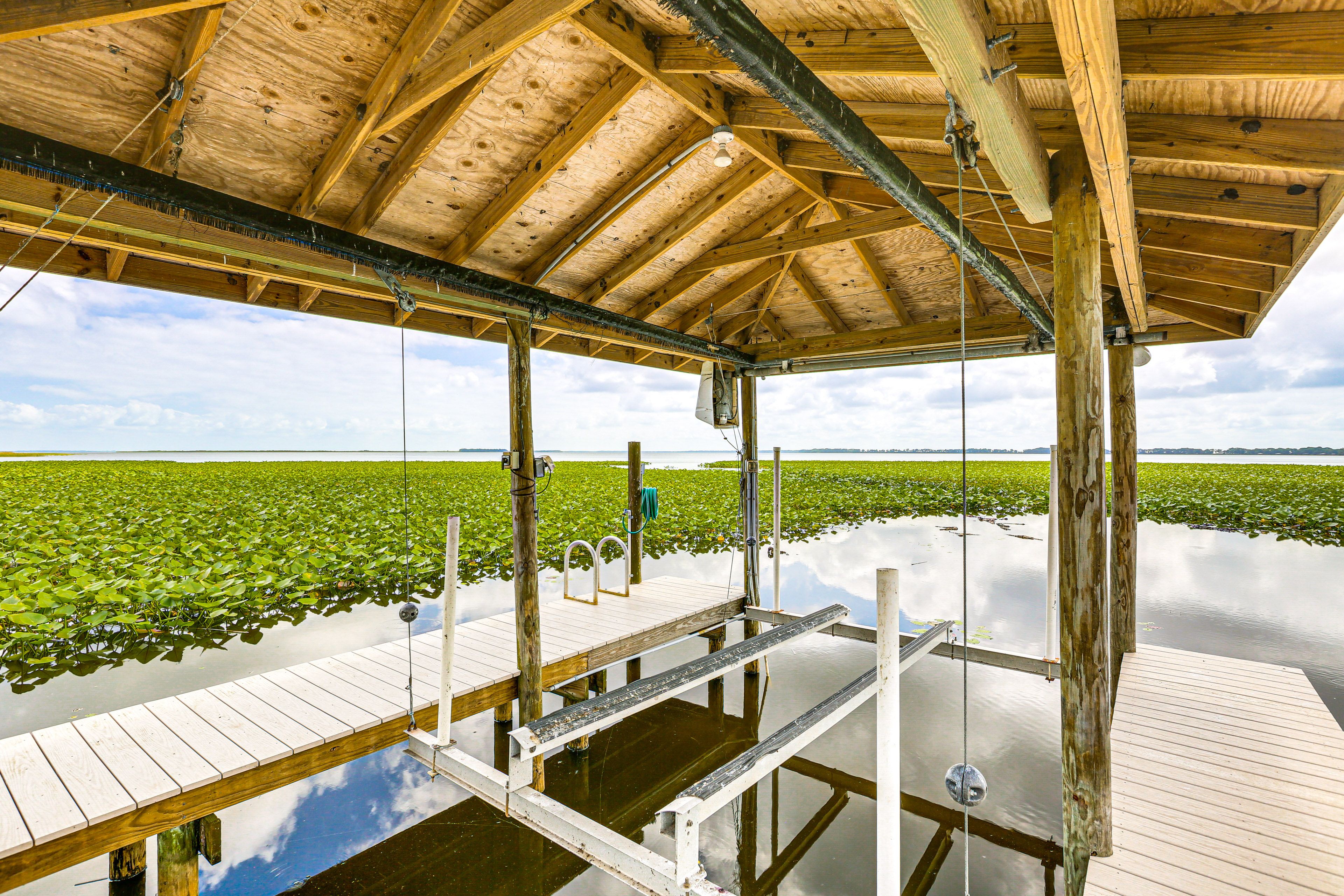 Private Dock w/ Electric Boat Lift | Self Check-In | 4 Mi to Downtown