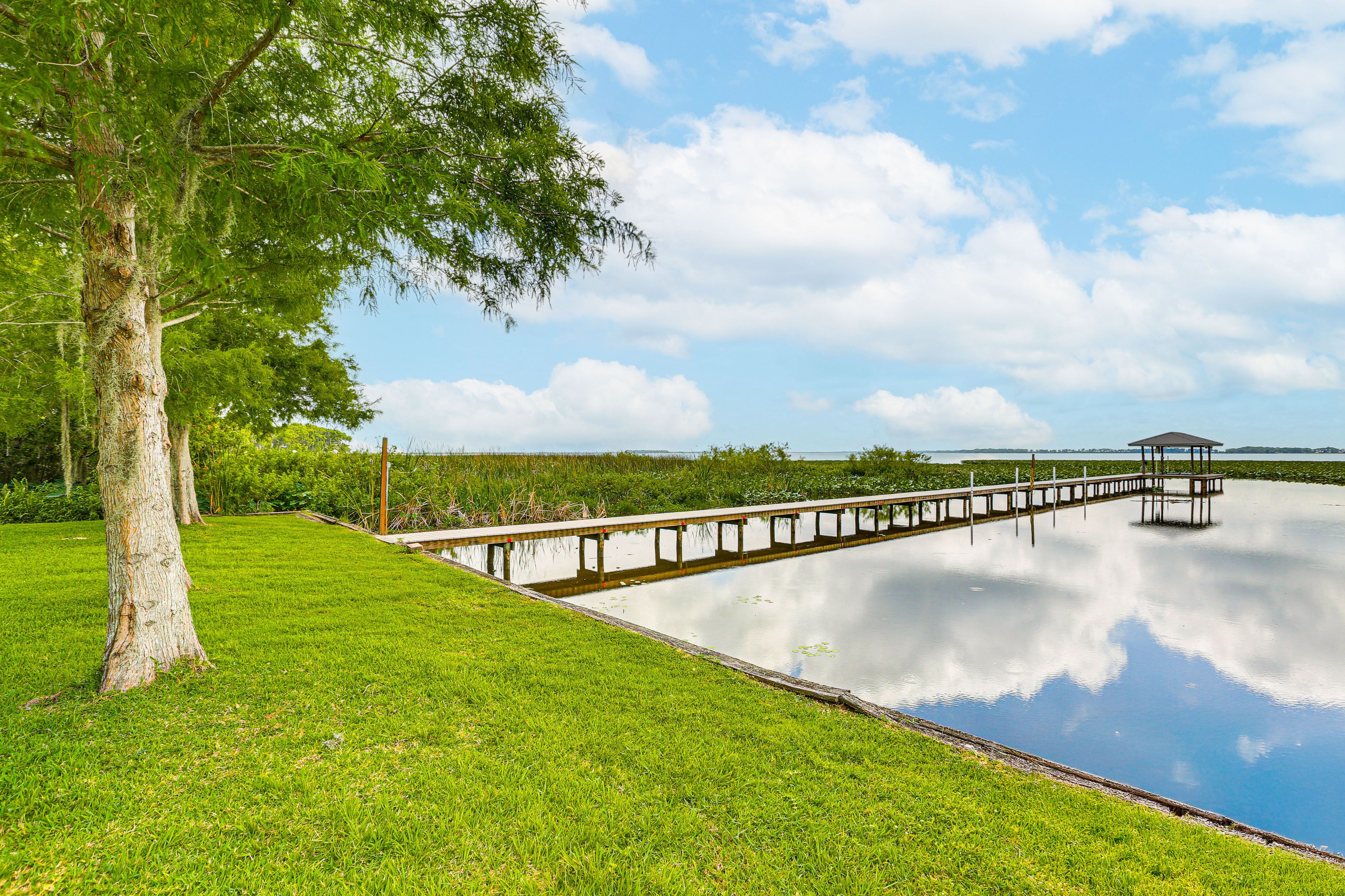 Private Dock | Lake Istokpoga Access