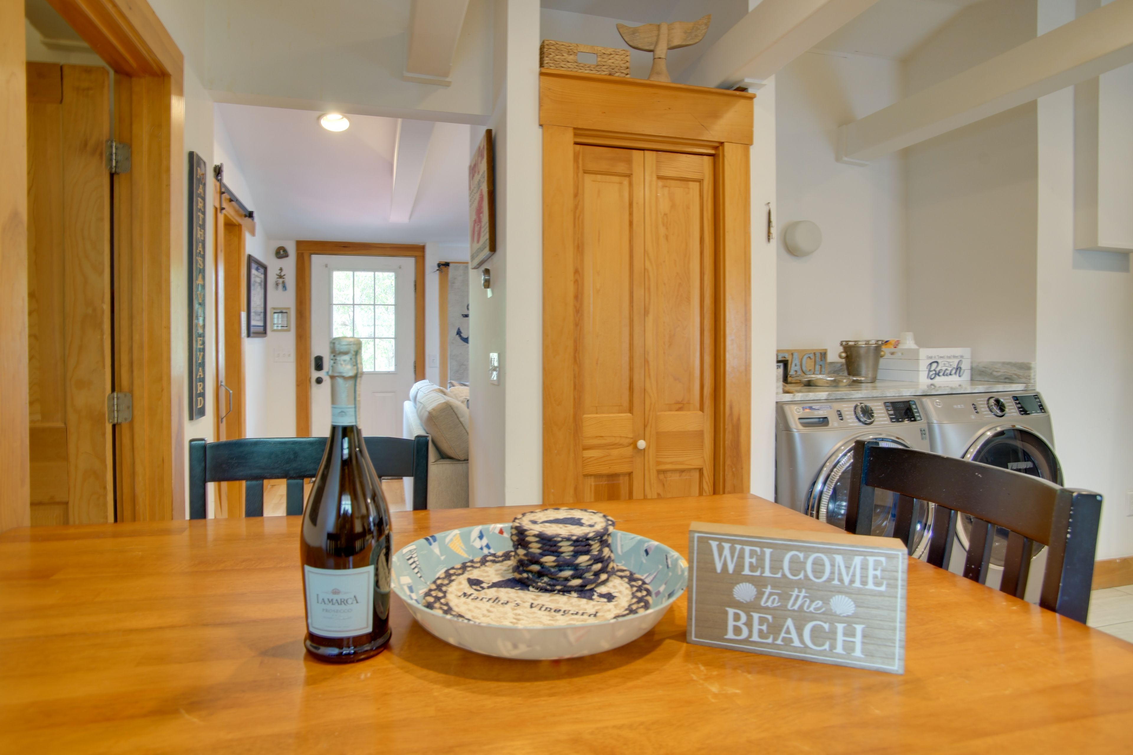 Dining Area | Dishware & Flatware