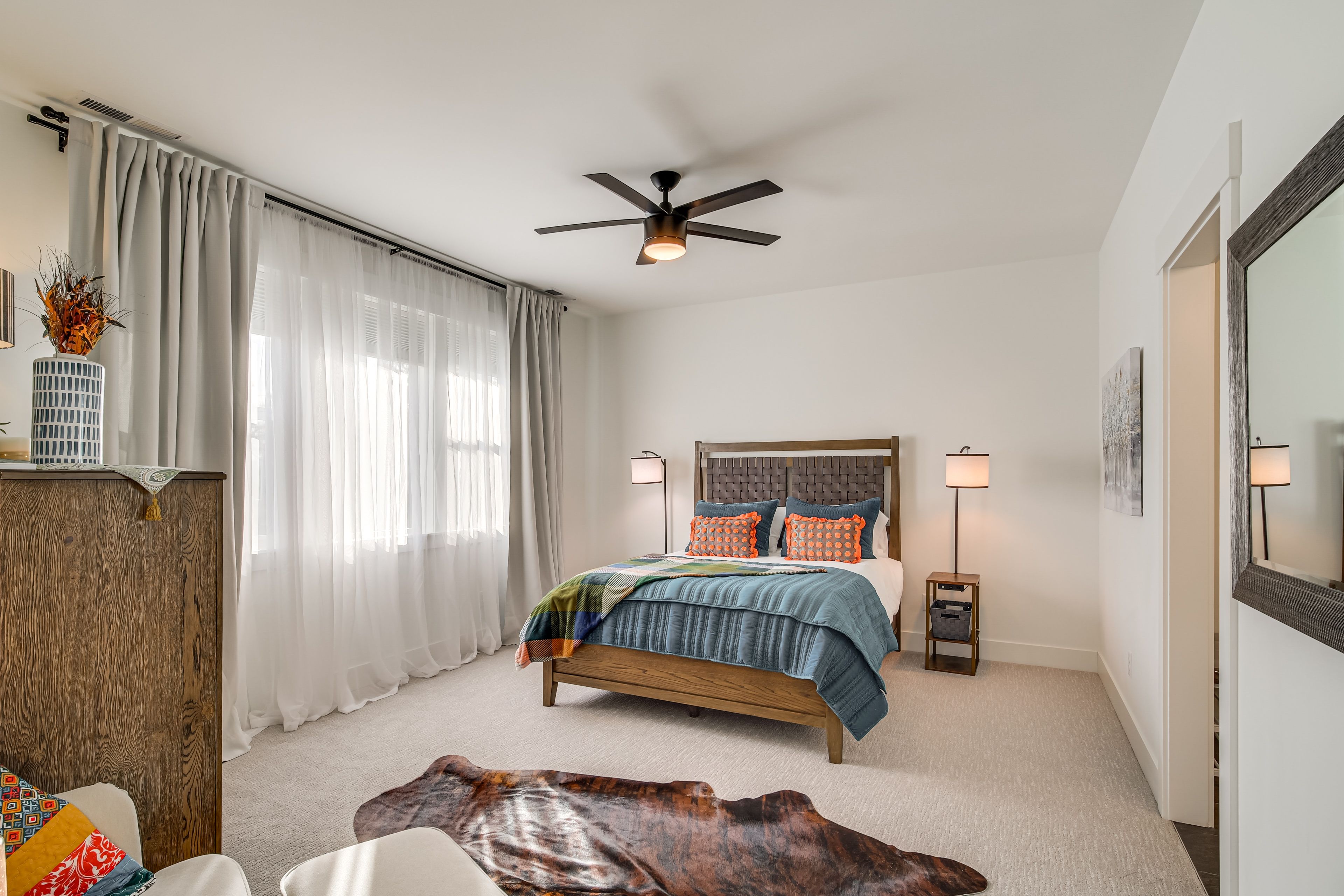 Bedroom 1 | Queen Bed | Linens Provided | 2nd Floor