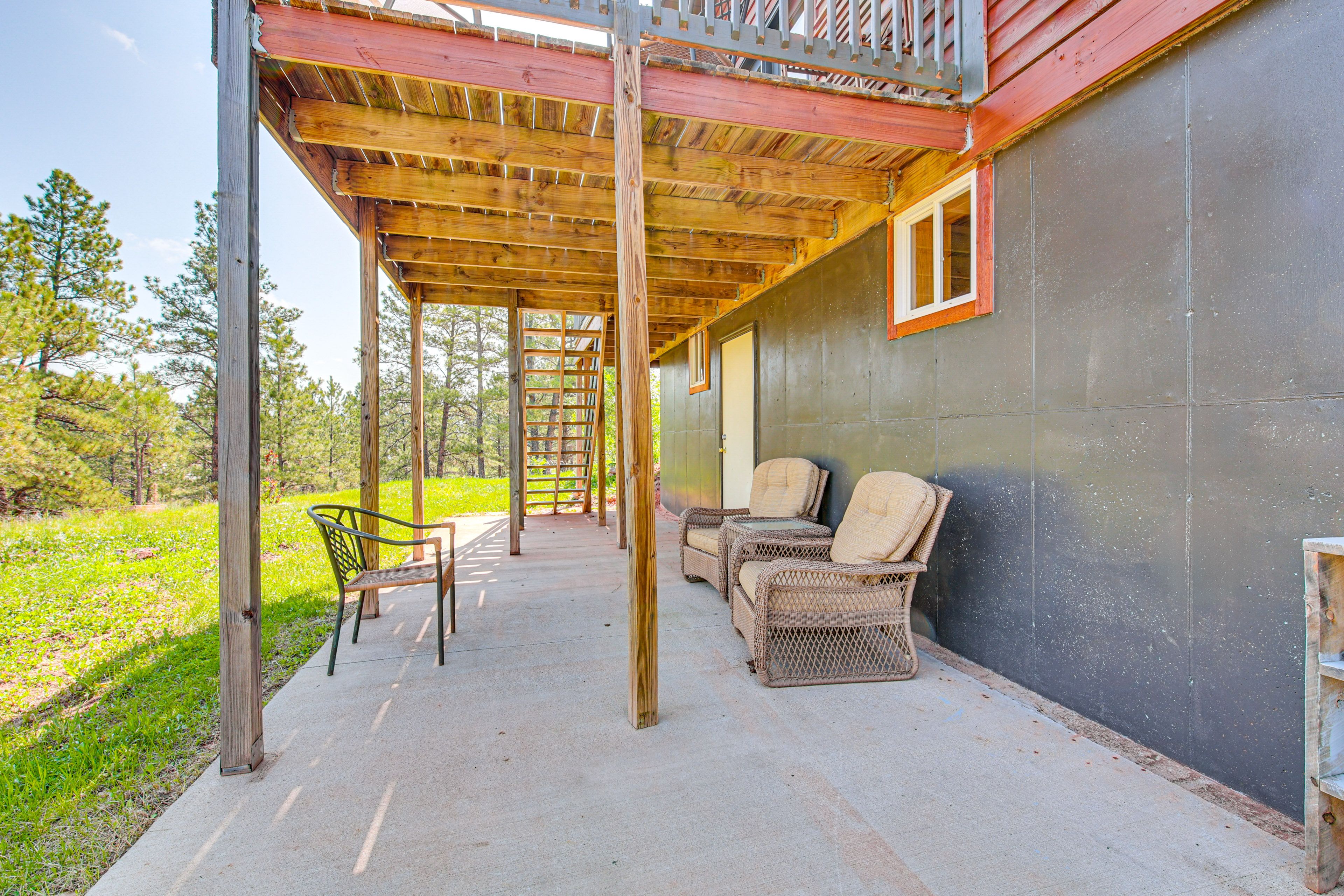 Patio | Seating