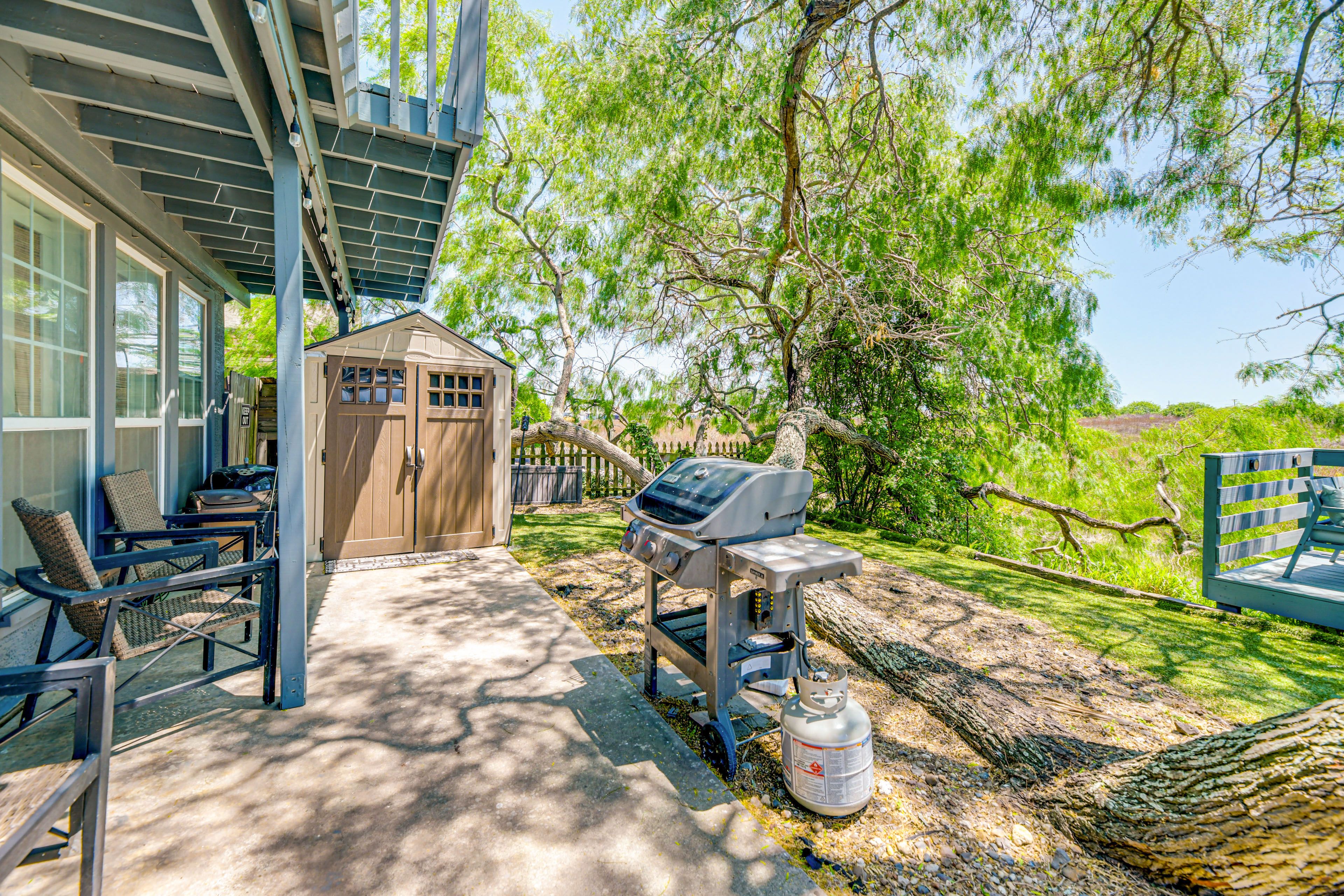 Private Patio | Outdoor Seating | Gas Grill