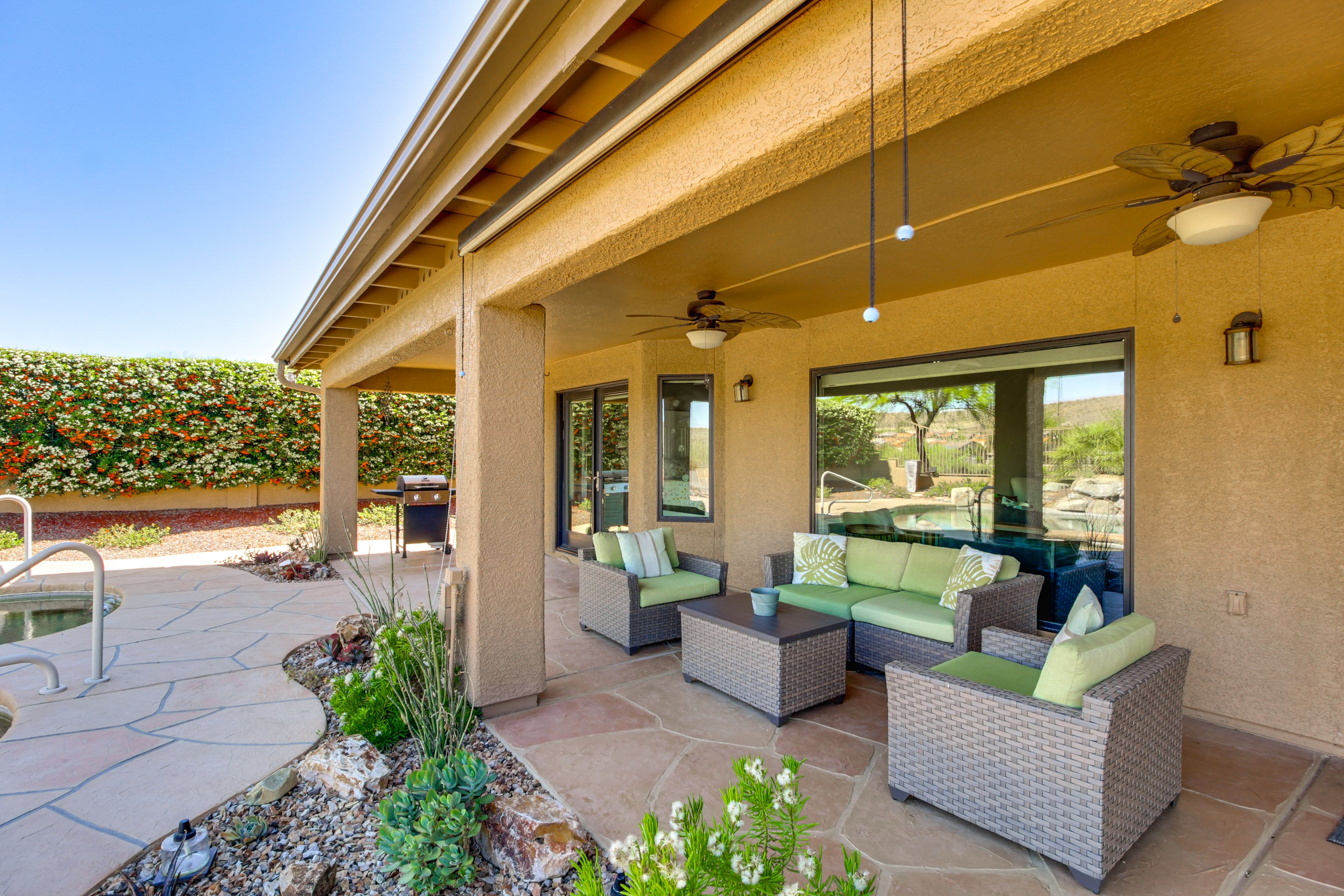 Covered Patio | Gas Grill | Seating | Dining Area