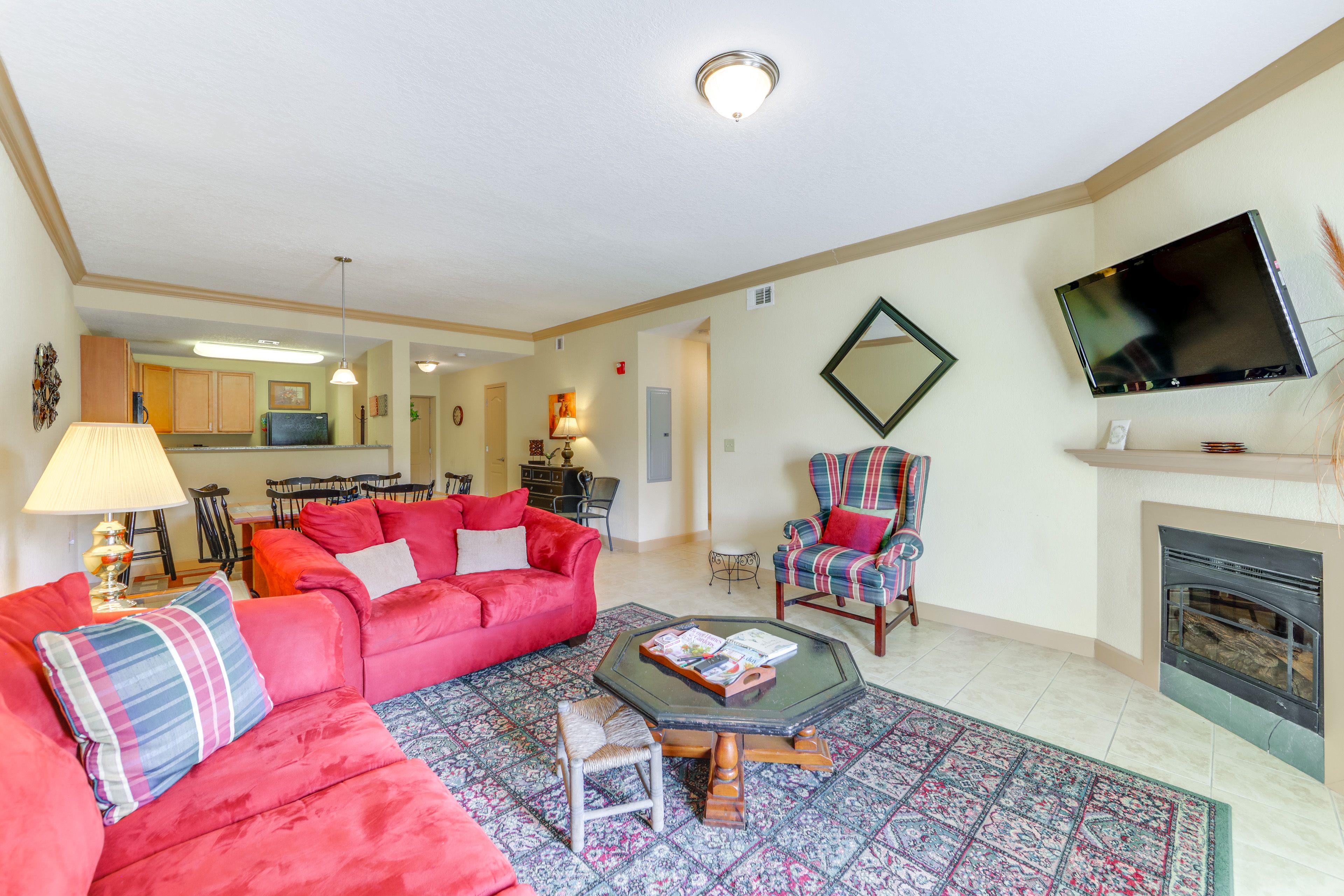 Pigeon Forge Vacation Rental | 3BR | 2BA | Step-Free Access | 1,371 Sq Ft