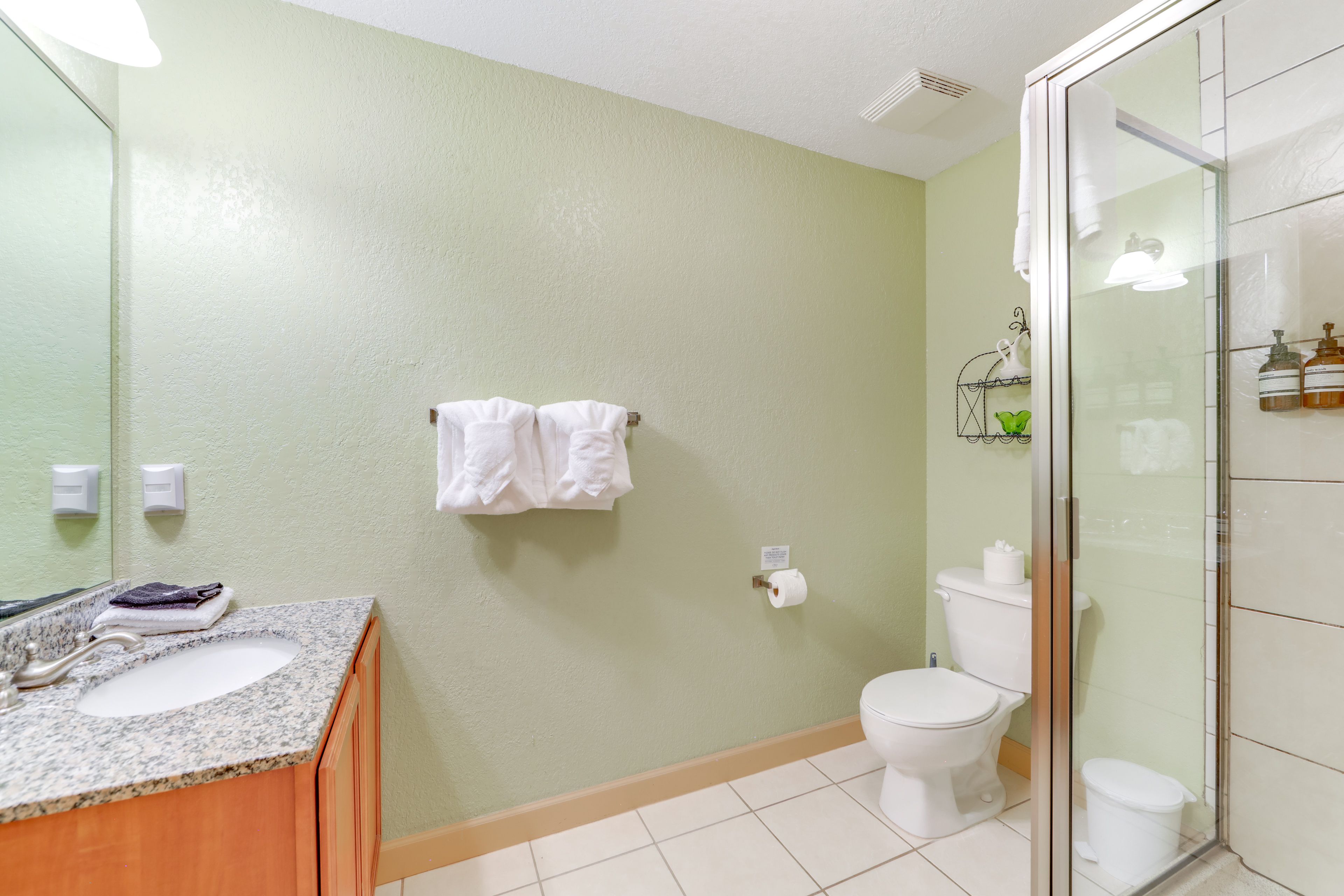 Full Bathroom