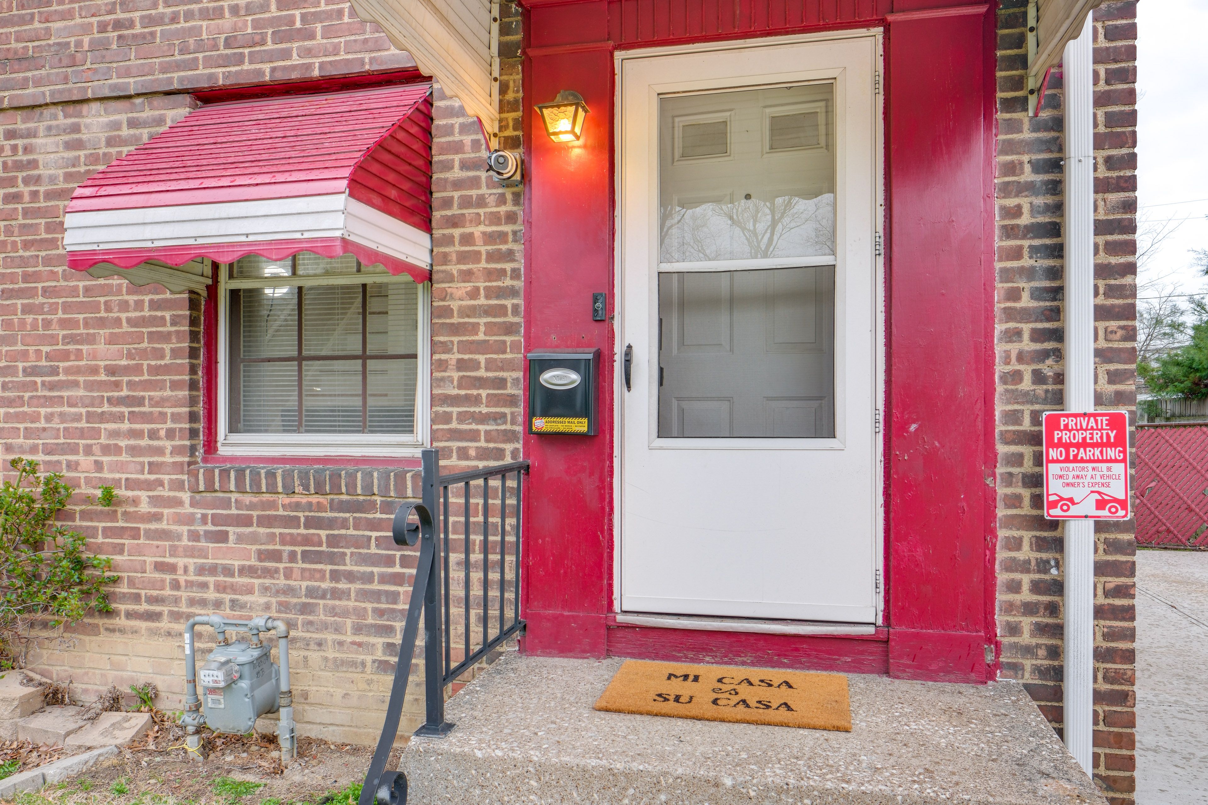 House Exterior | Keyless Entry