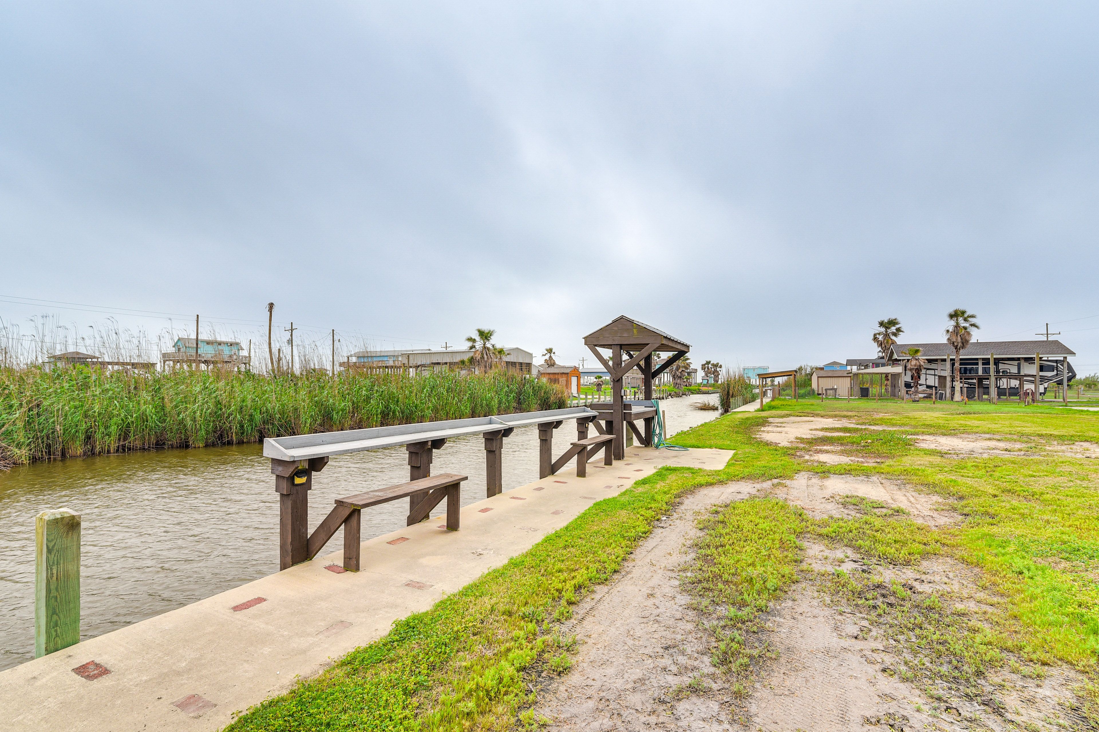 Fish Cleaning Station | Canal Access