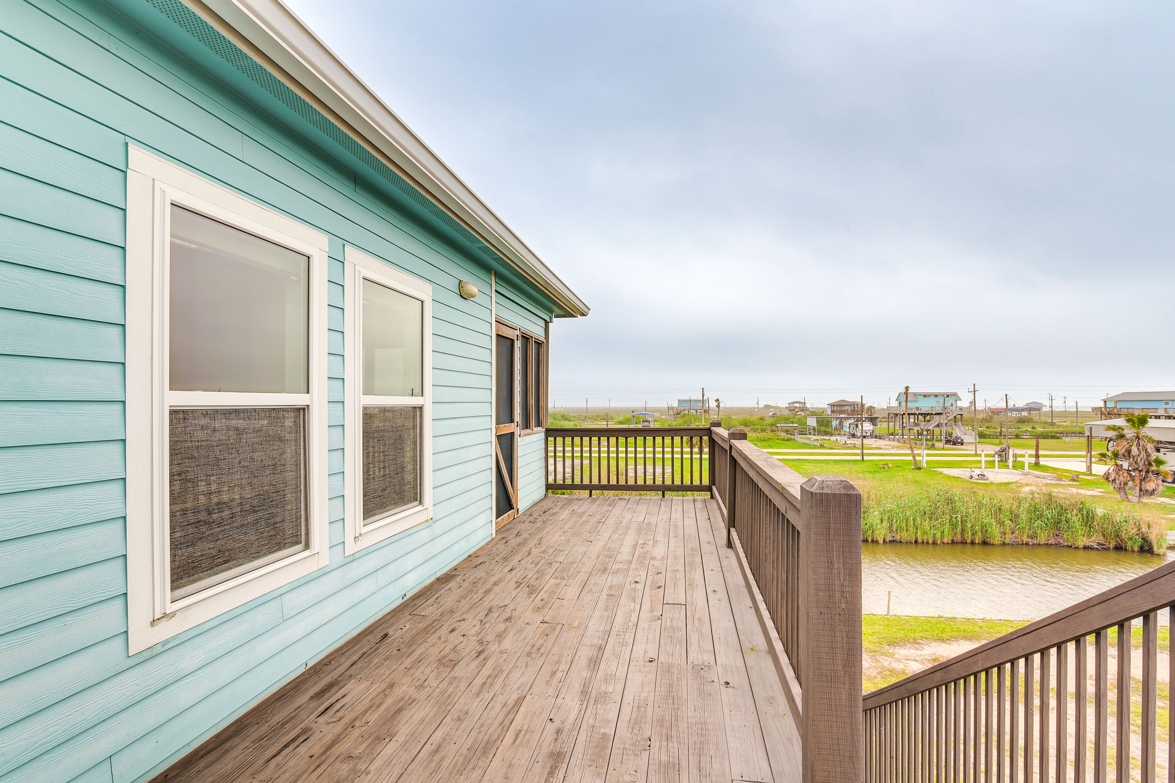Deck | Gas Grill