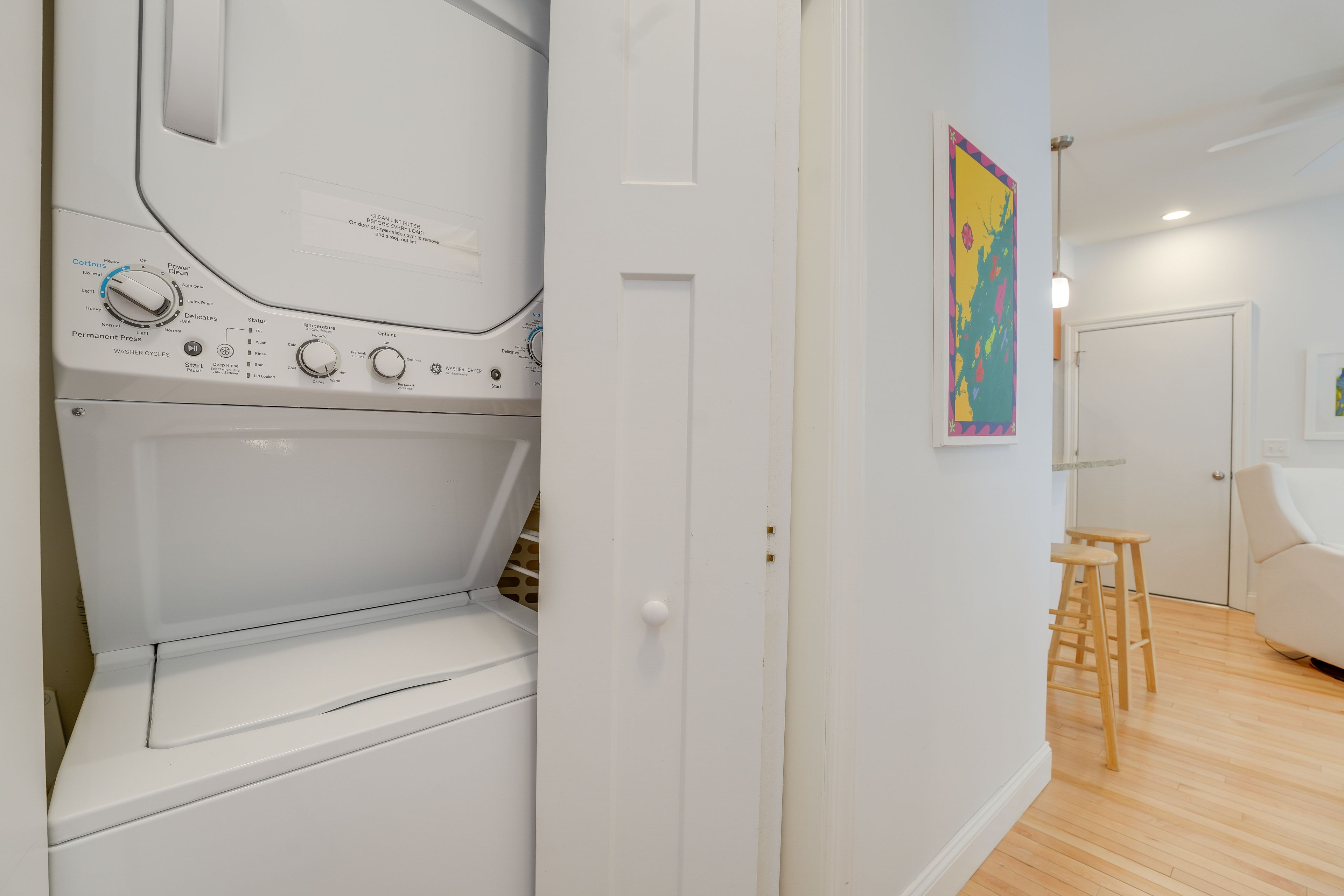 Laundry Closet | Washer & Dryer