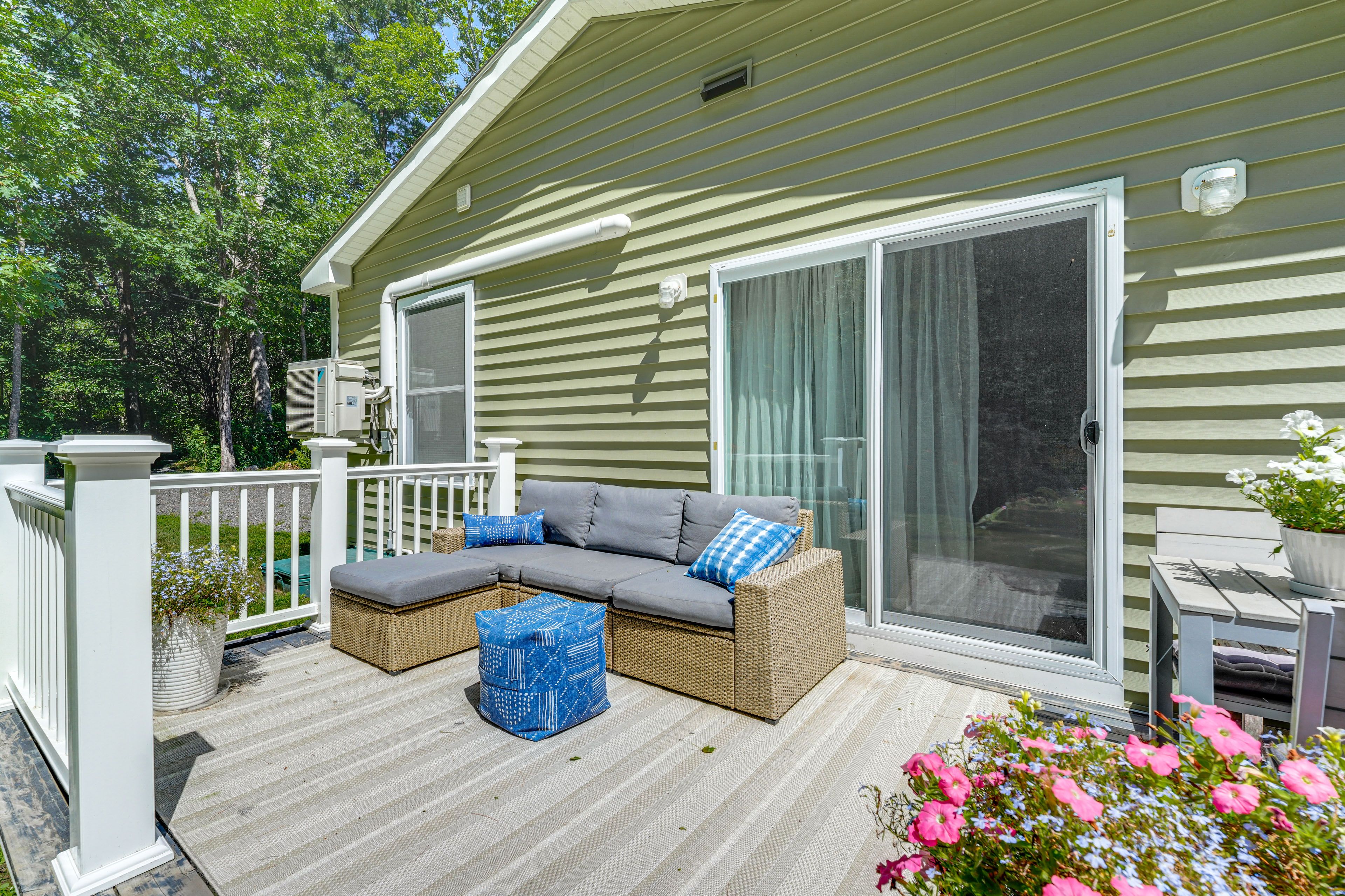 Property Exterior | Back Deck