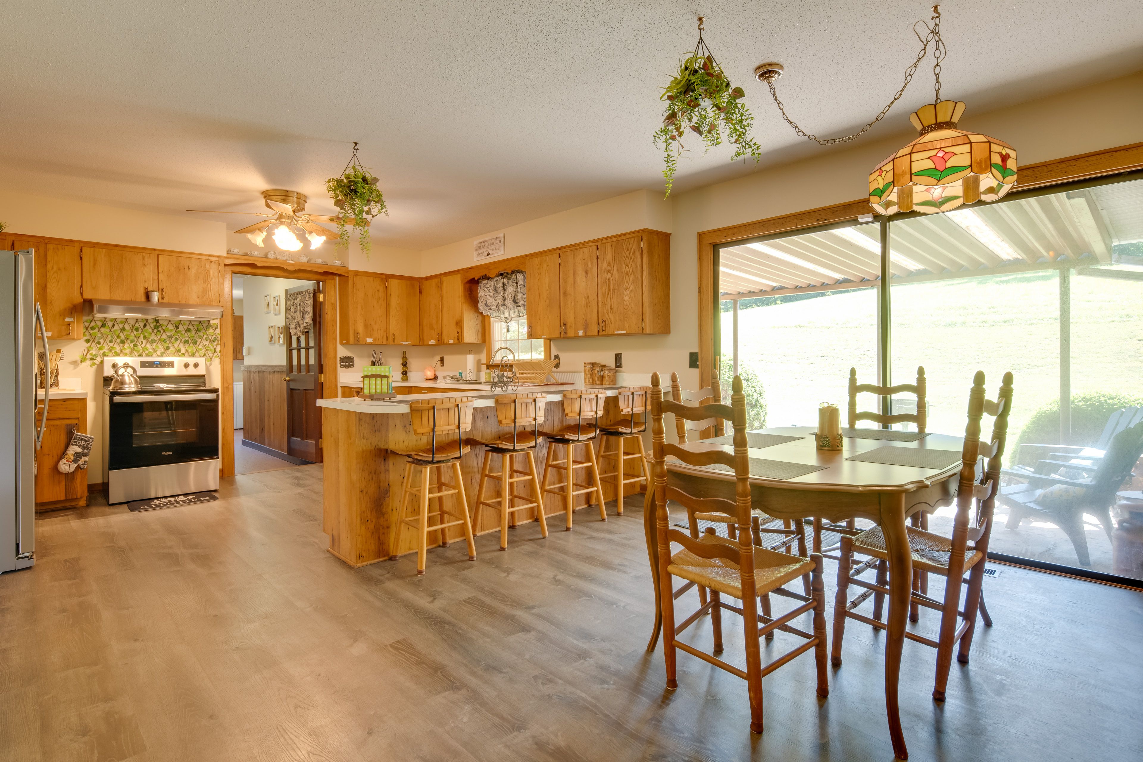 Additional Dining Area | Main Level