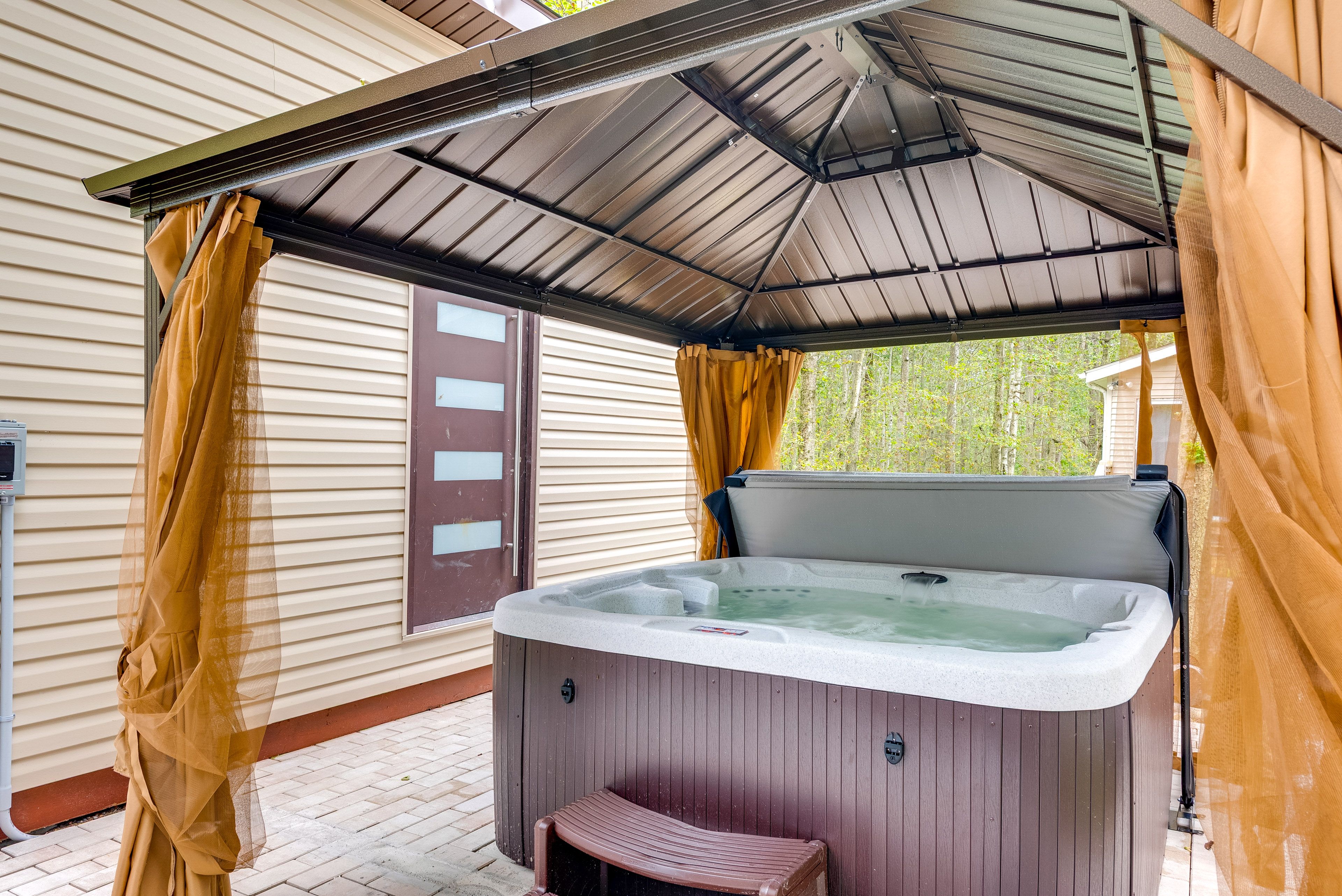 Private Hot Tub