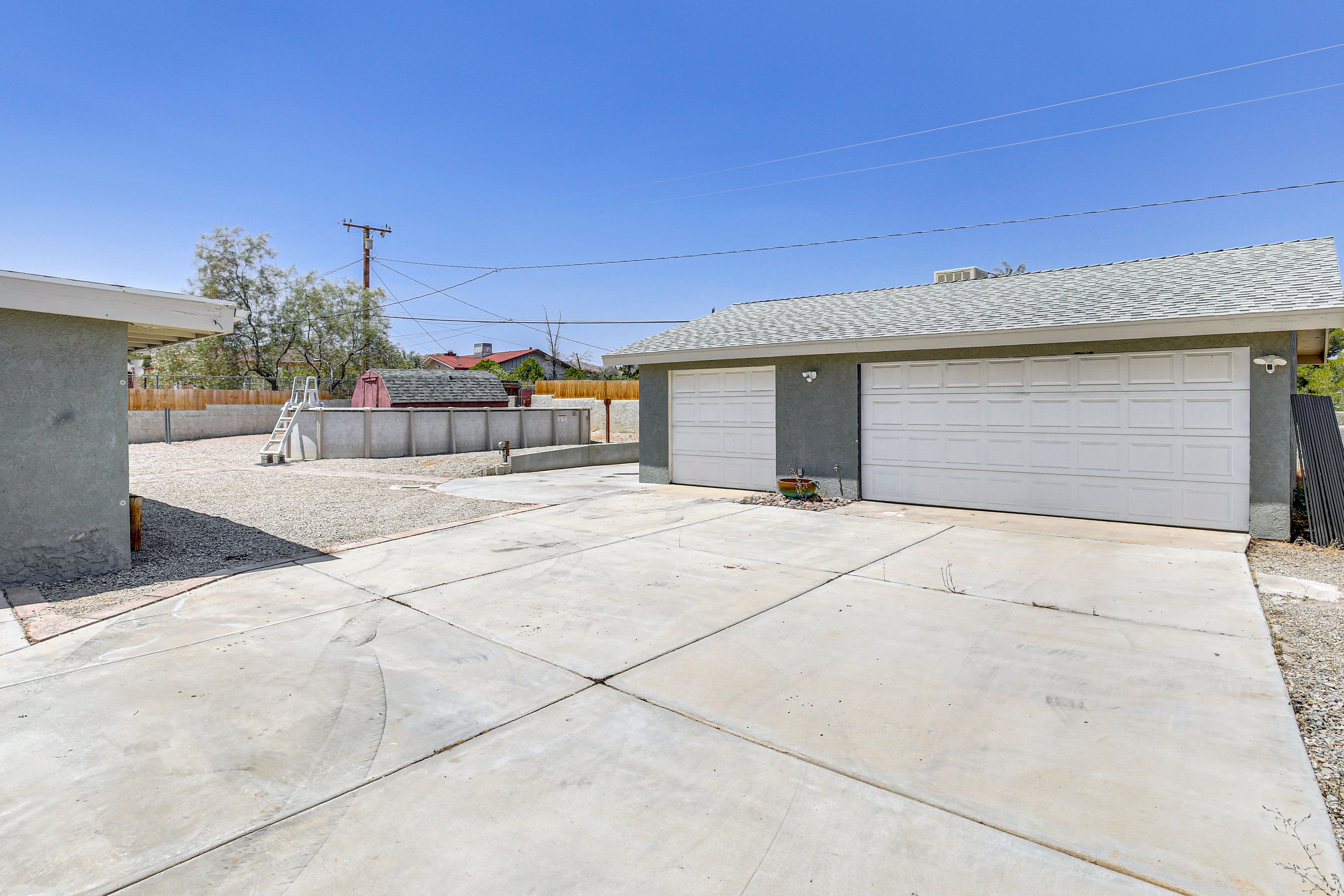 Parking | Driveway (4 Vehicles) | RV Parking