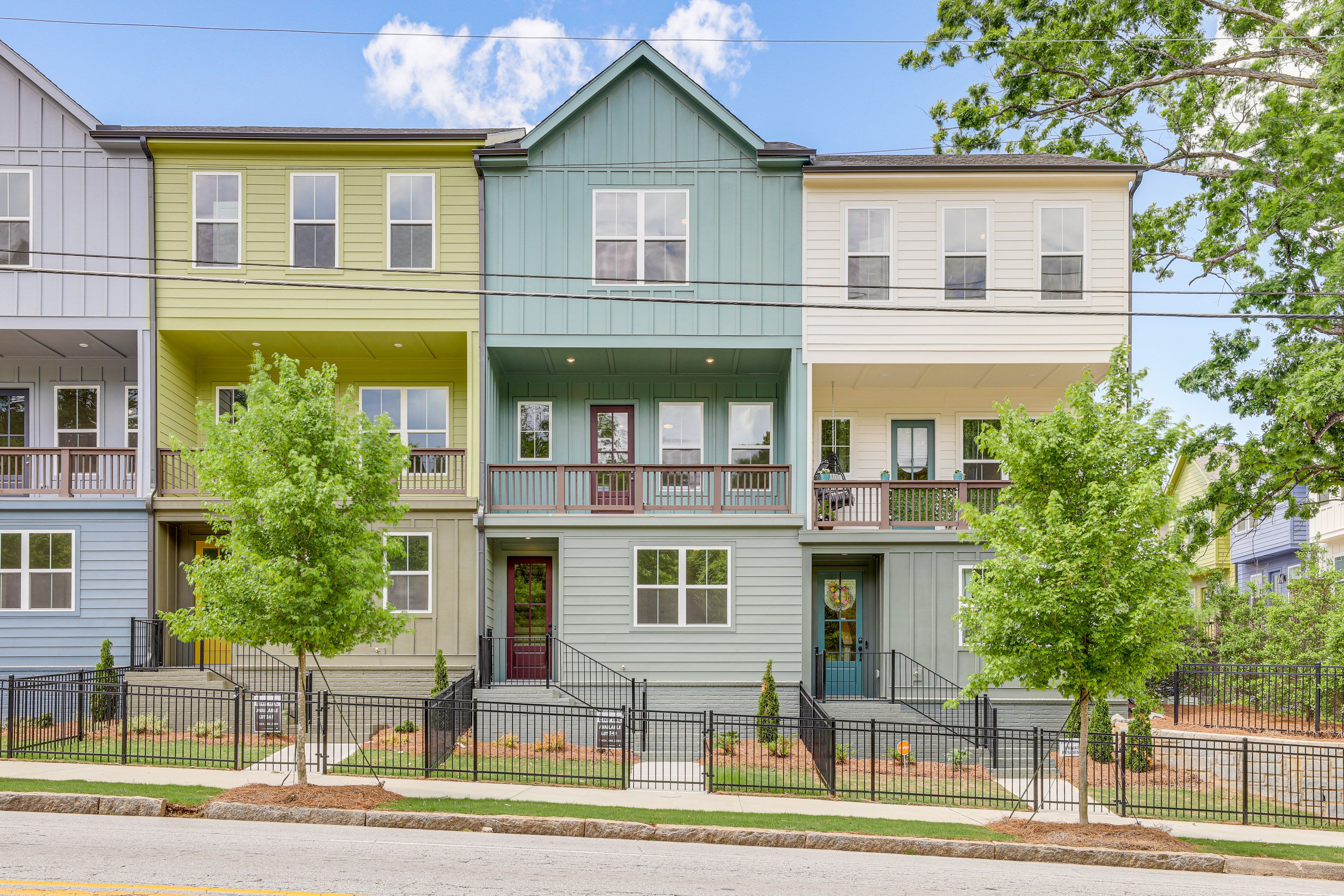 Townhouse Exterior | Free Street Parking (First-Come, First-Served)