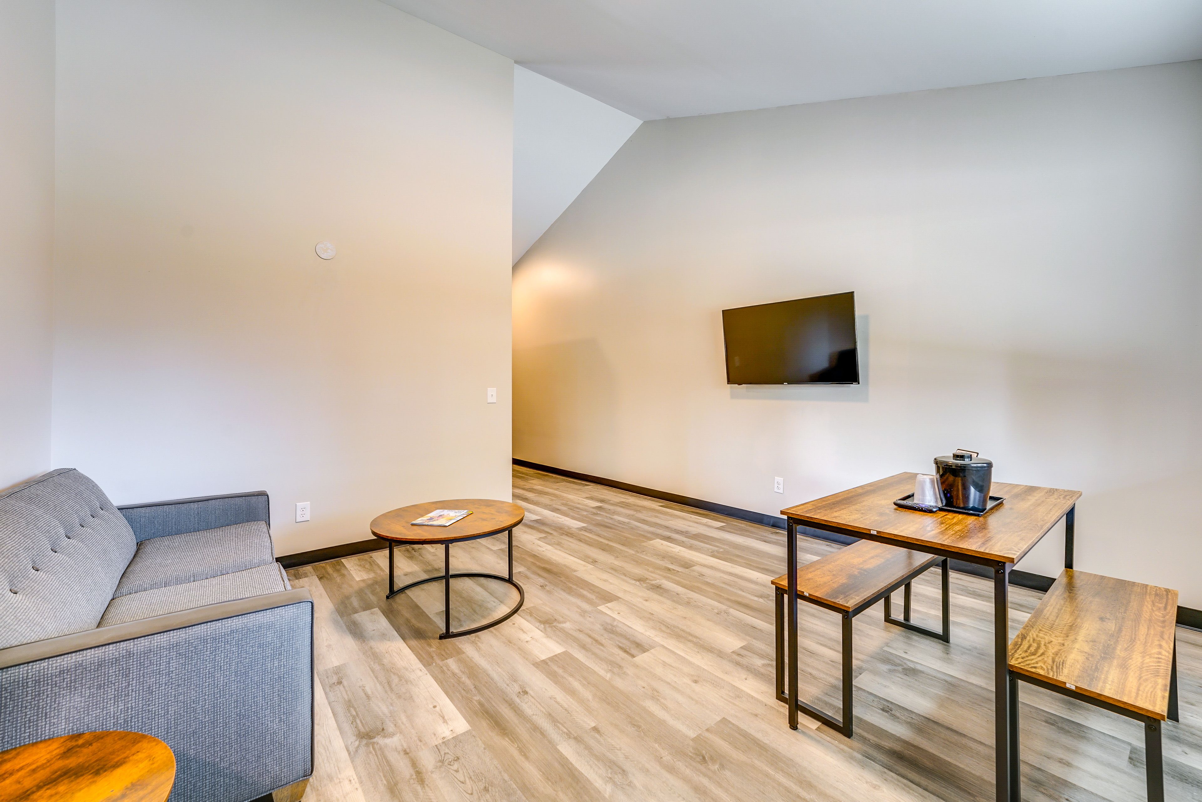 Port Huron Vacation Rental | Studio | 1BA | 600 Sq Ft | 1 Step Required