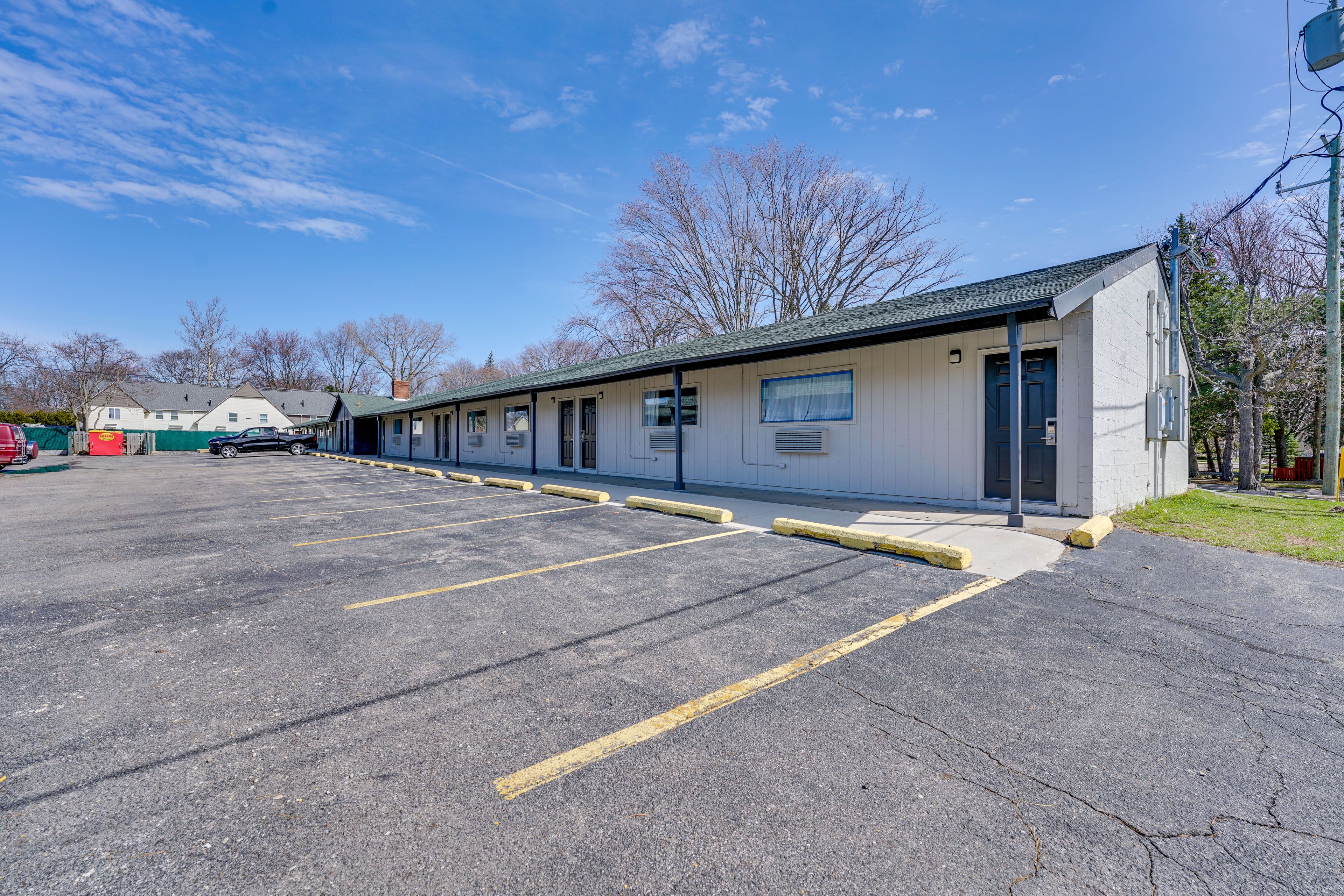 Property Exterior | Walkable Location | 2 Mi to Downtown