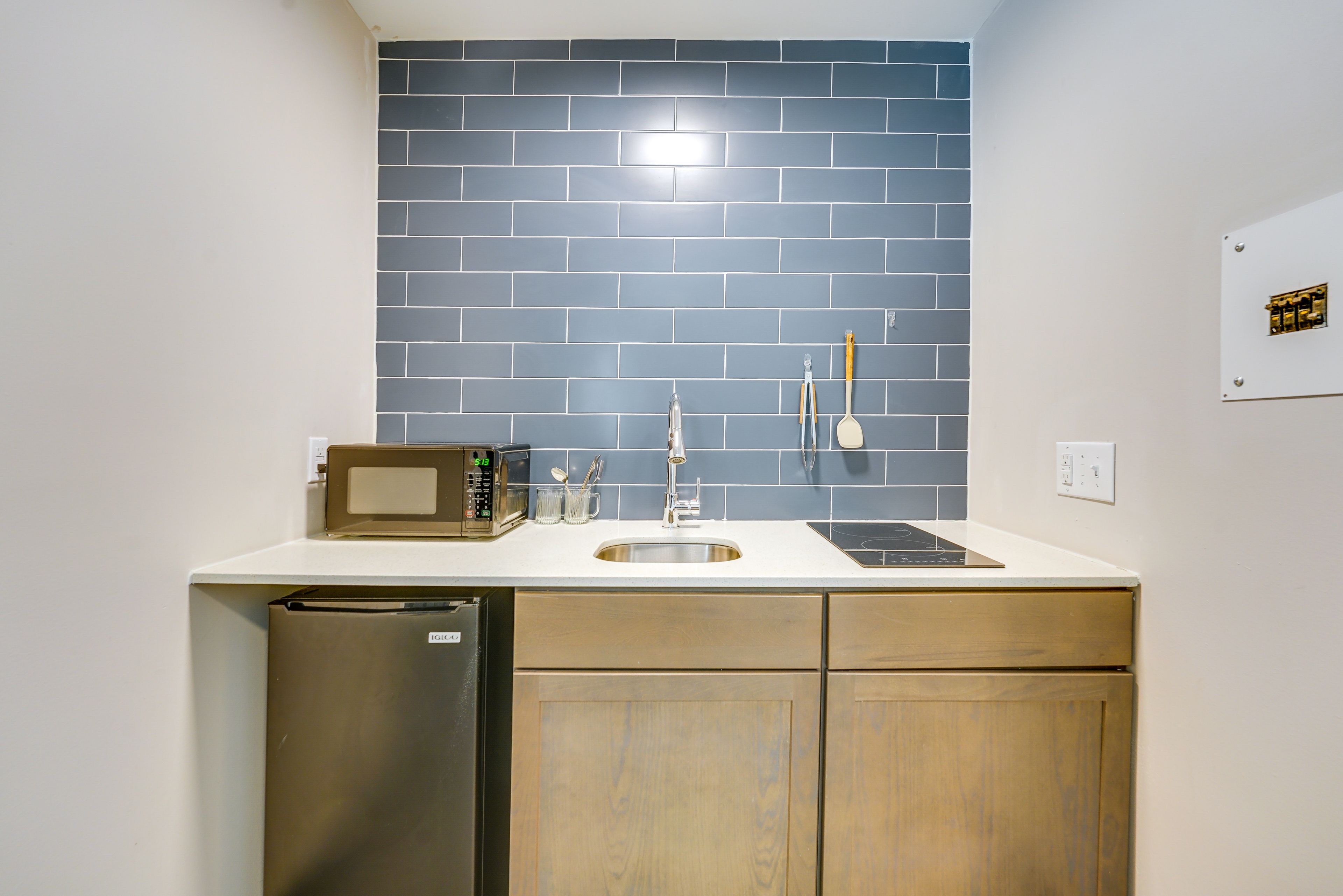 Kitchenette | Drip Coffee Maker | Hot Plate | Cooking Basics