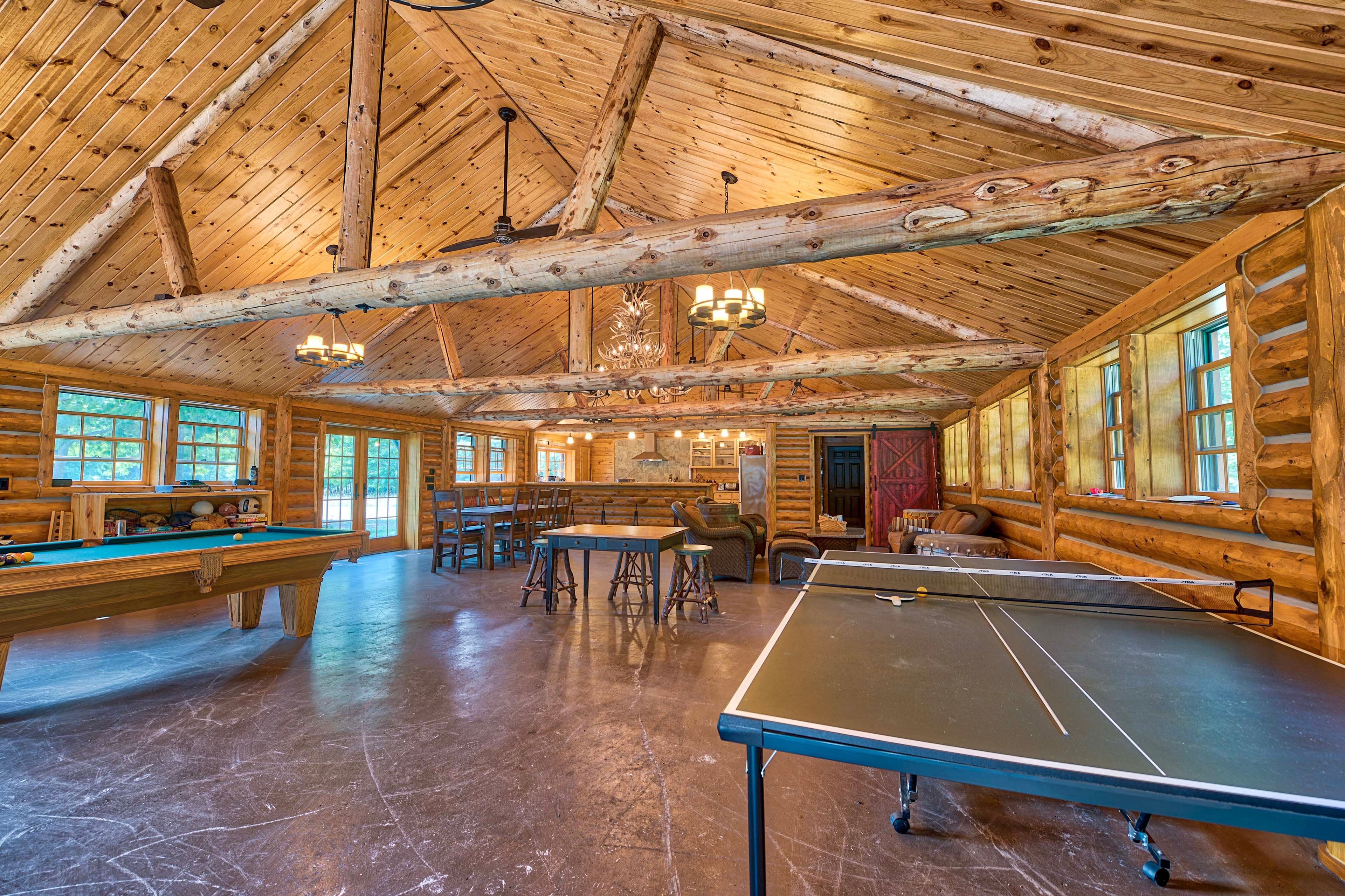 Clubhouse | Pool Table | Ping-Pong