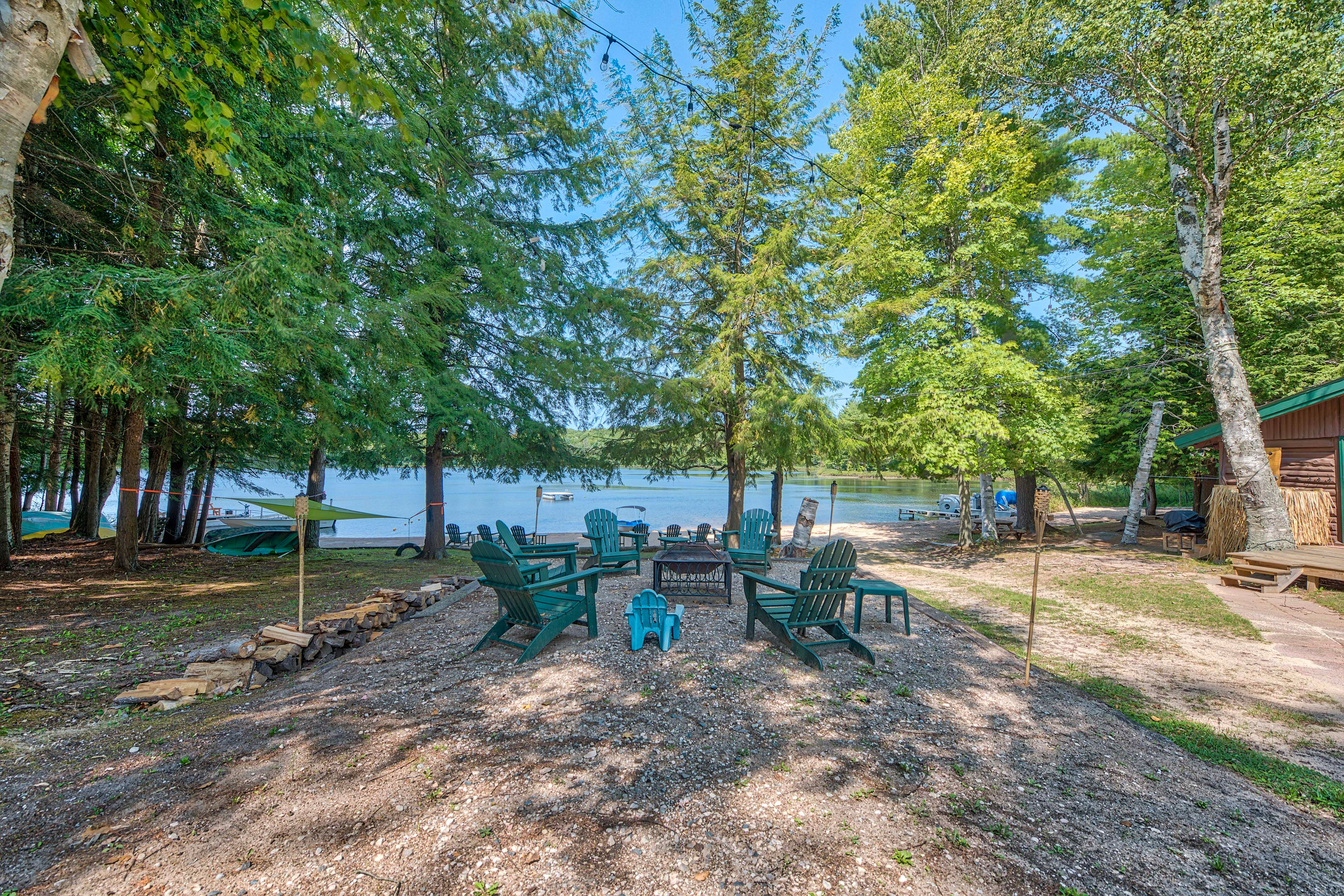 Levering Vacation Rental | 2BR | 1BA | 800 Sq Ft | 2 Steps Required