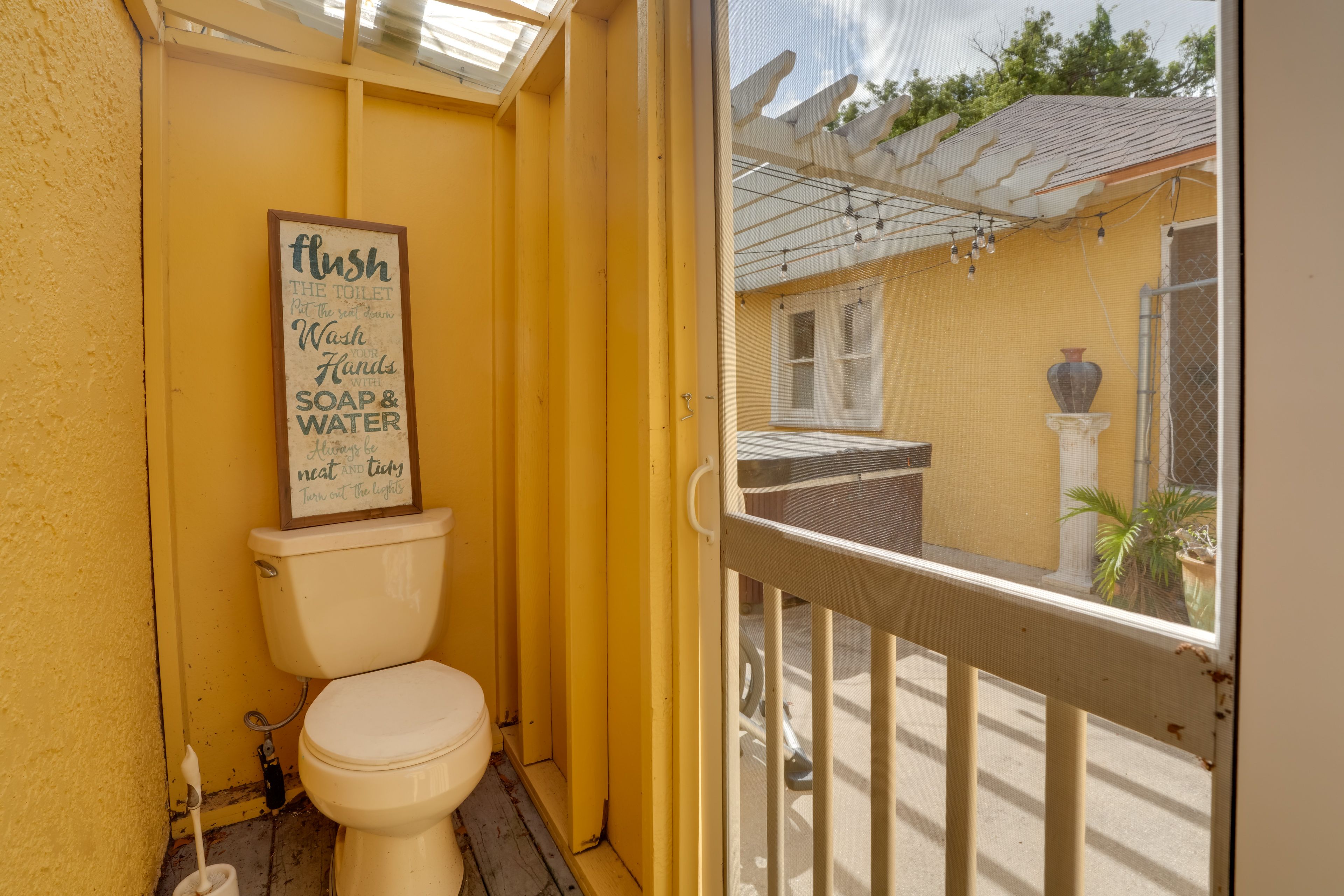 Full Outdoor Bathroom