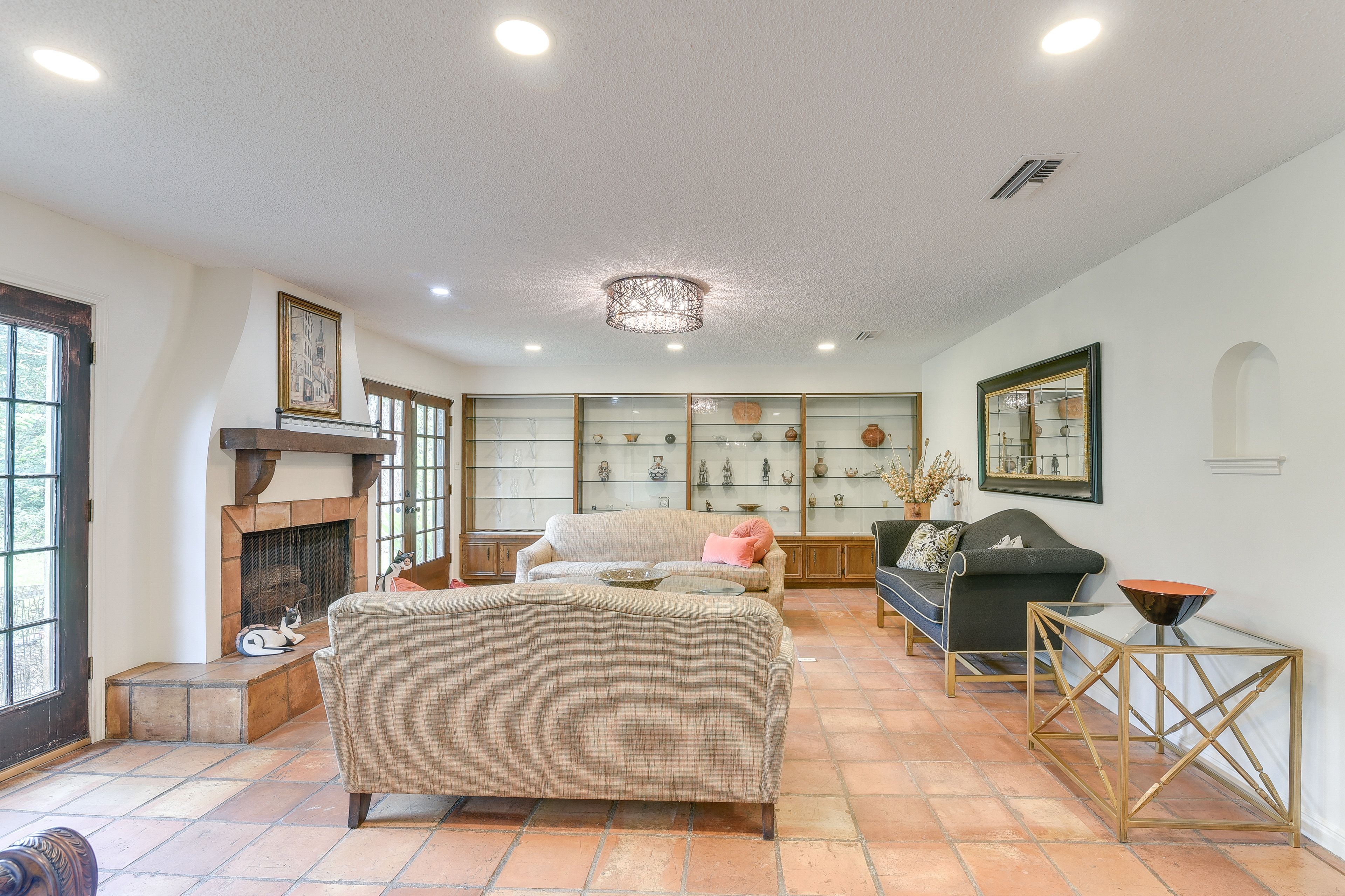 Sitting Room | 1st Floor