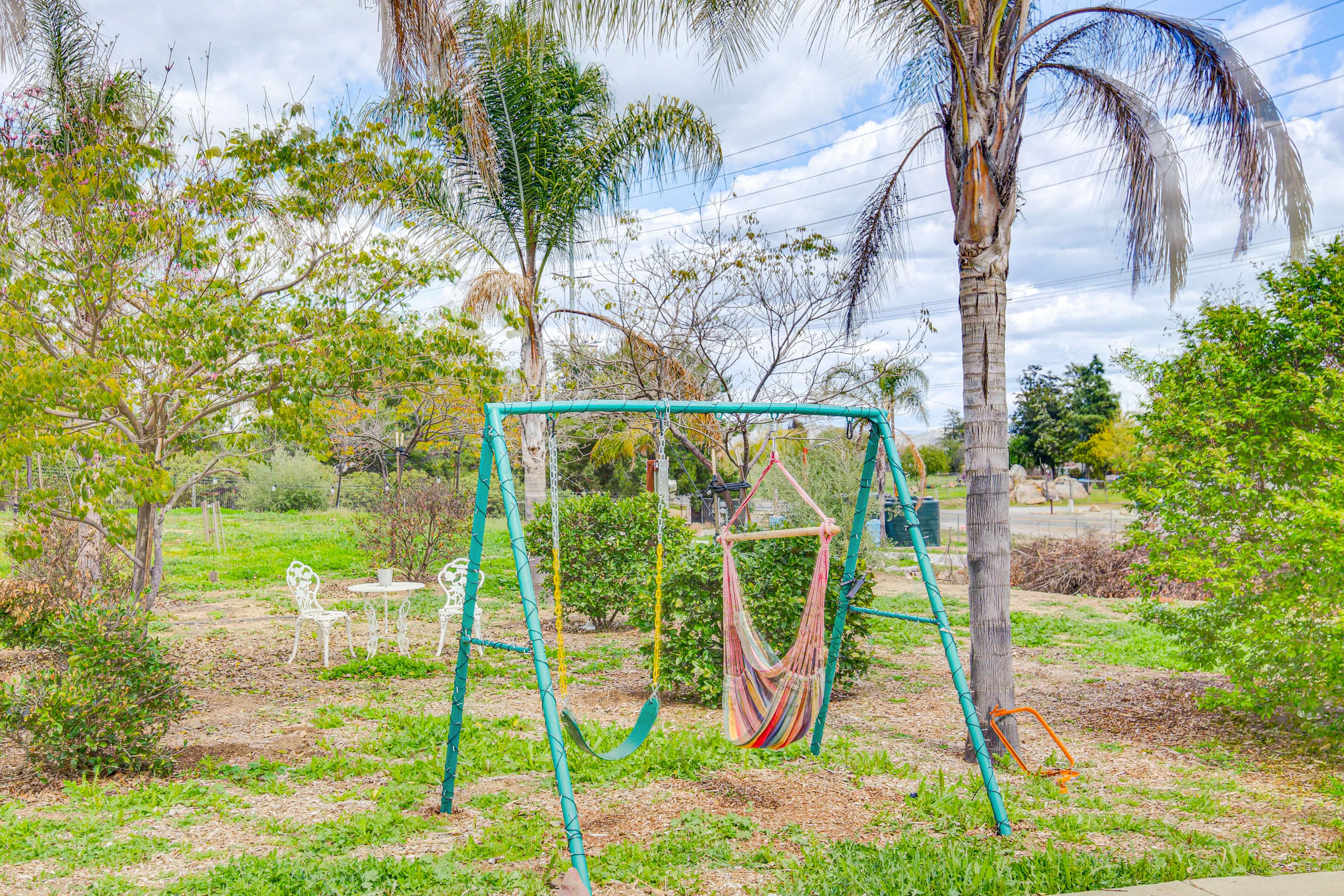 Outdoor Space | Swing Set