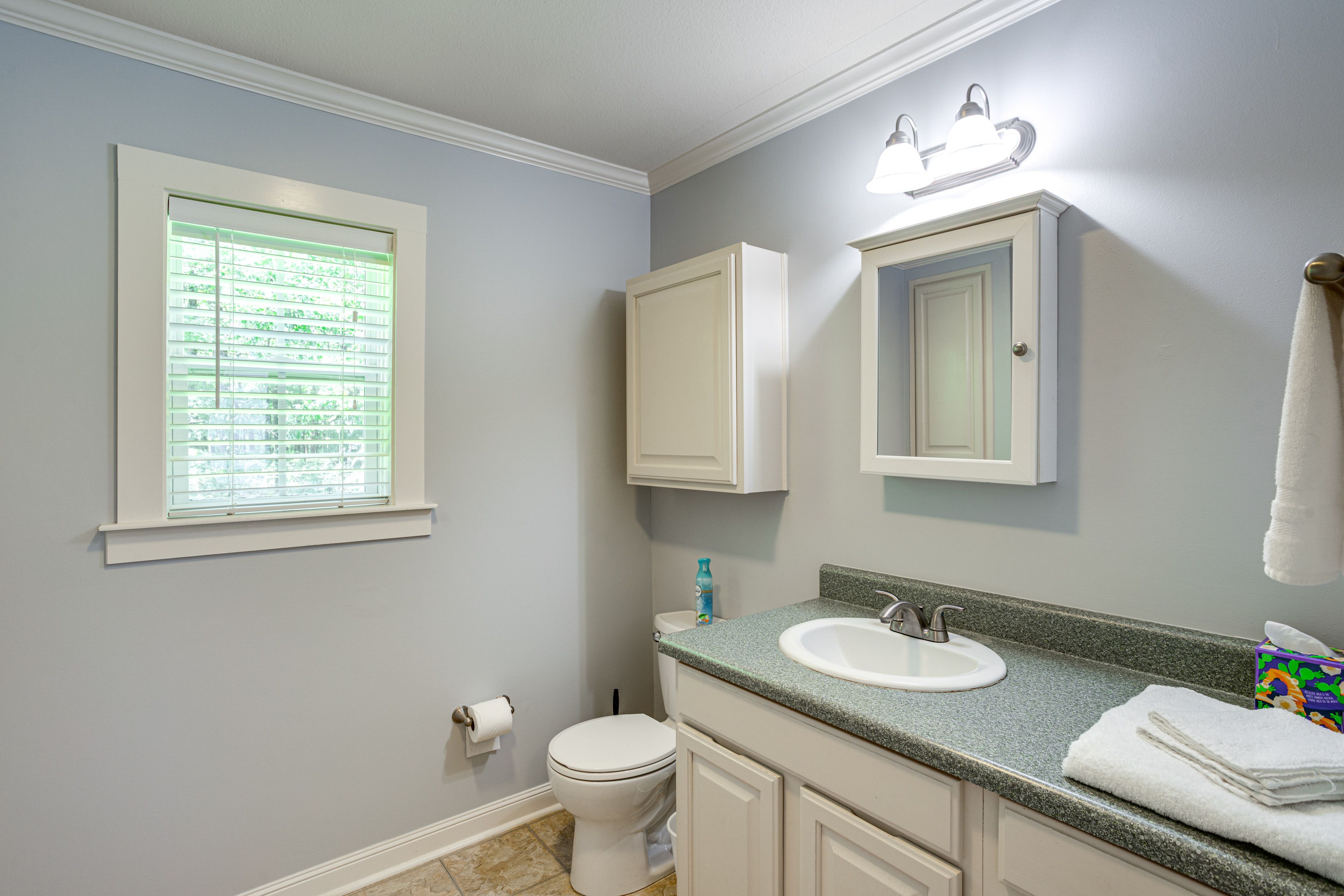 Full Bathroom