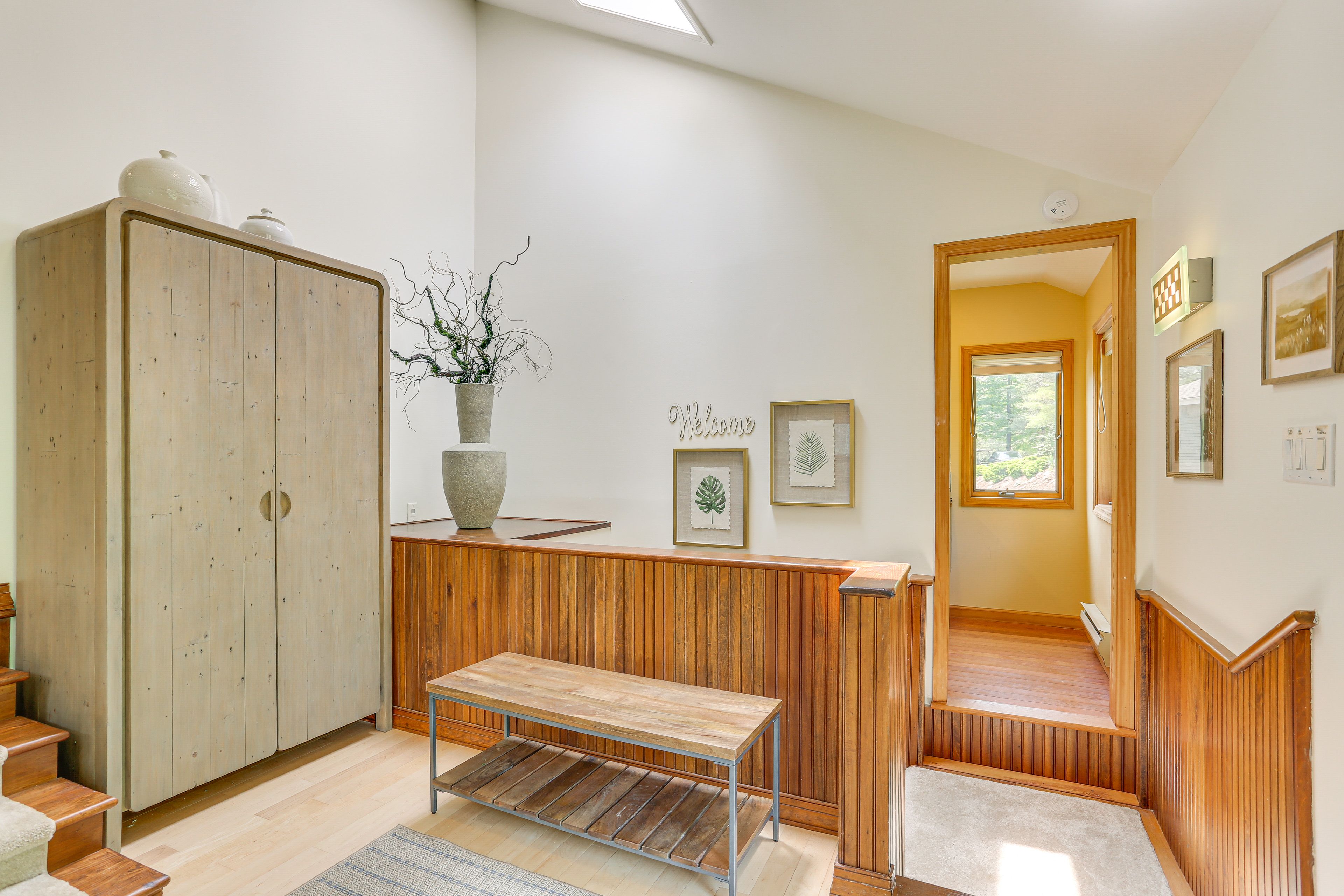 Entryway | Main Level