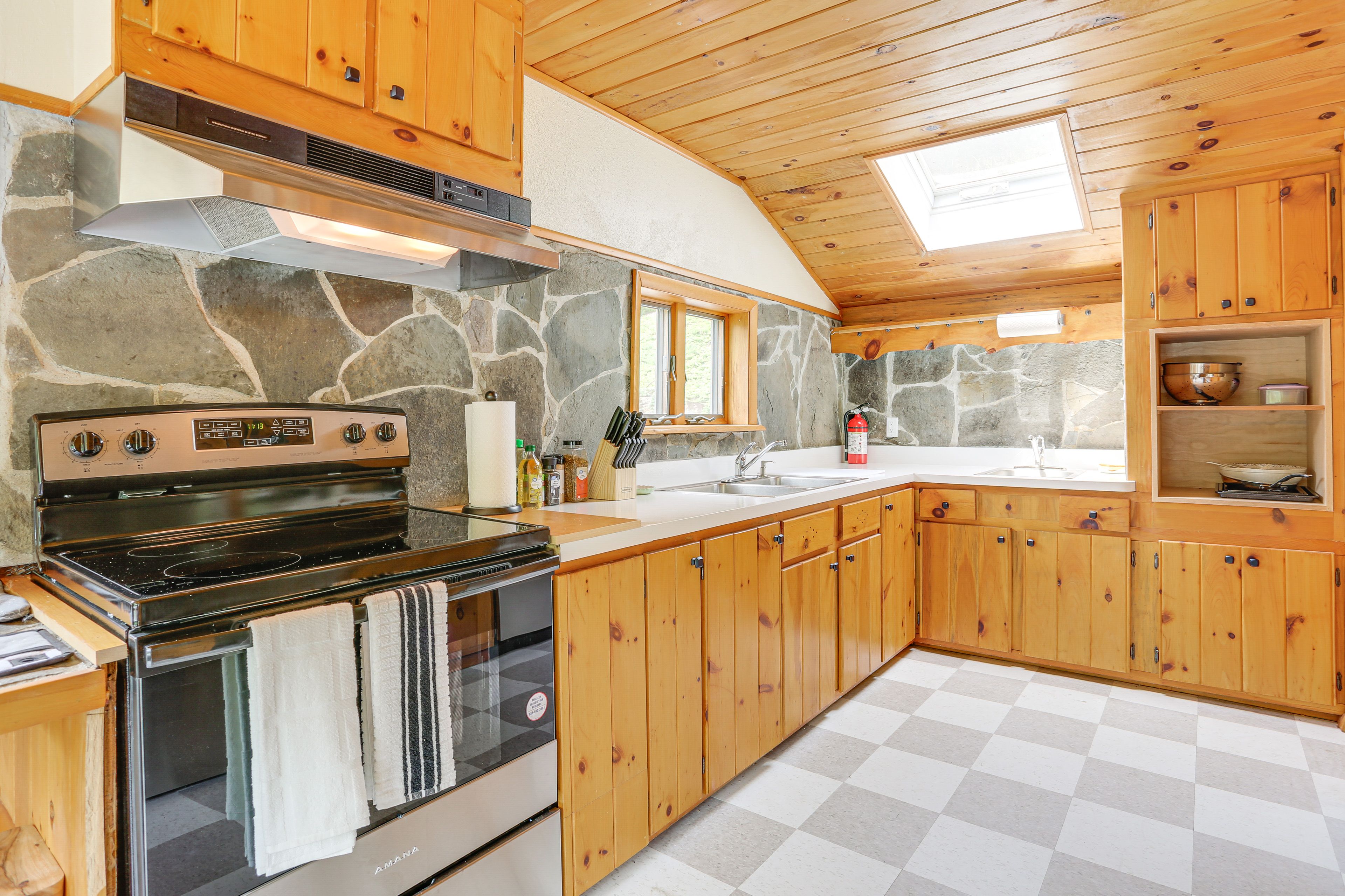 Kitchen | Cooking Basics | Drip Coffee Maker | Main Level