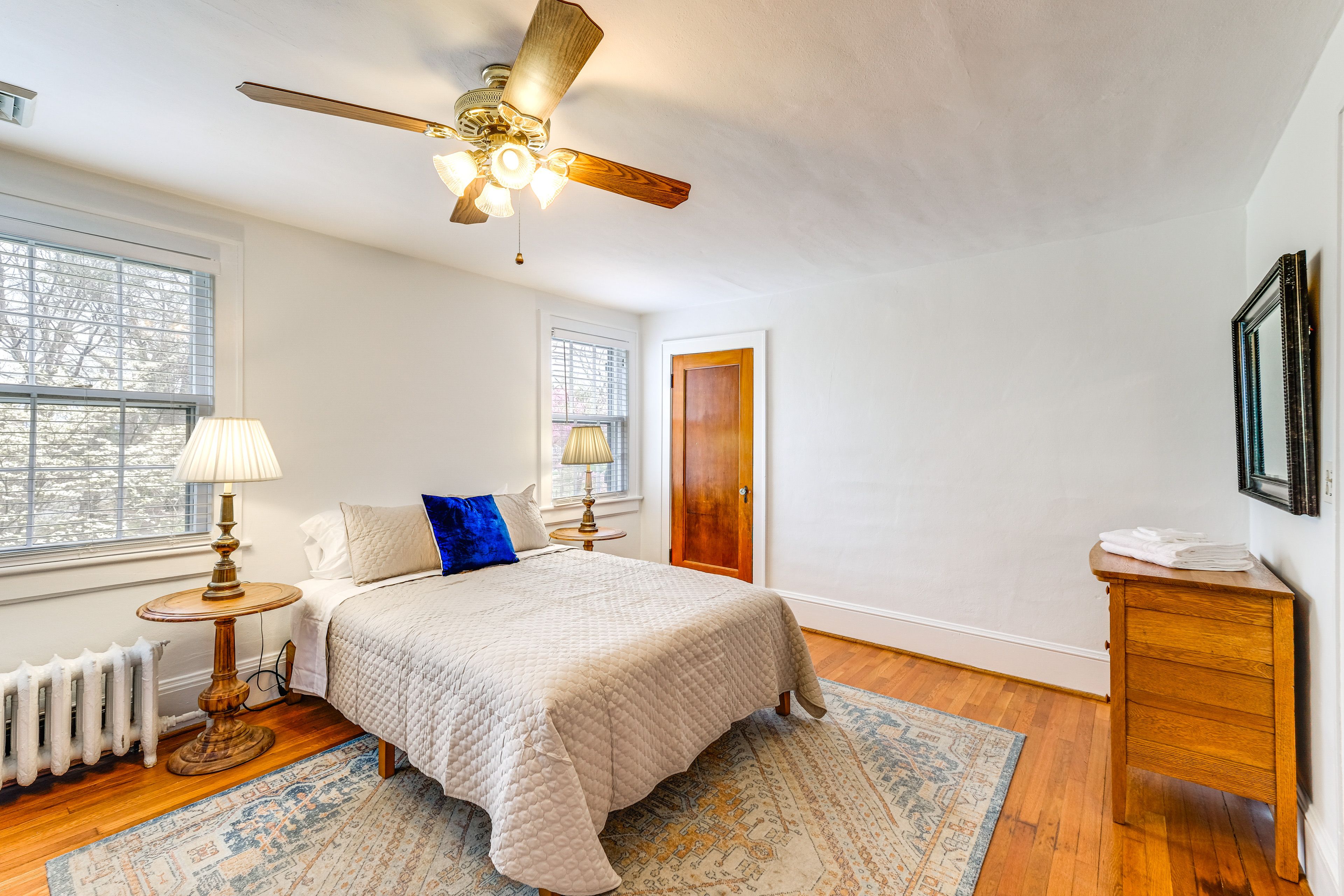 Bedroom 1 | Queen Bed | 2nd Floor