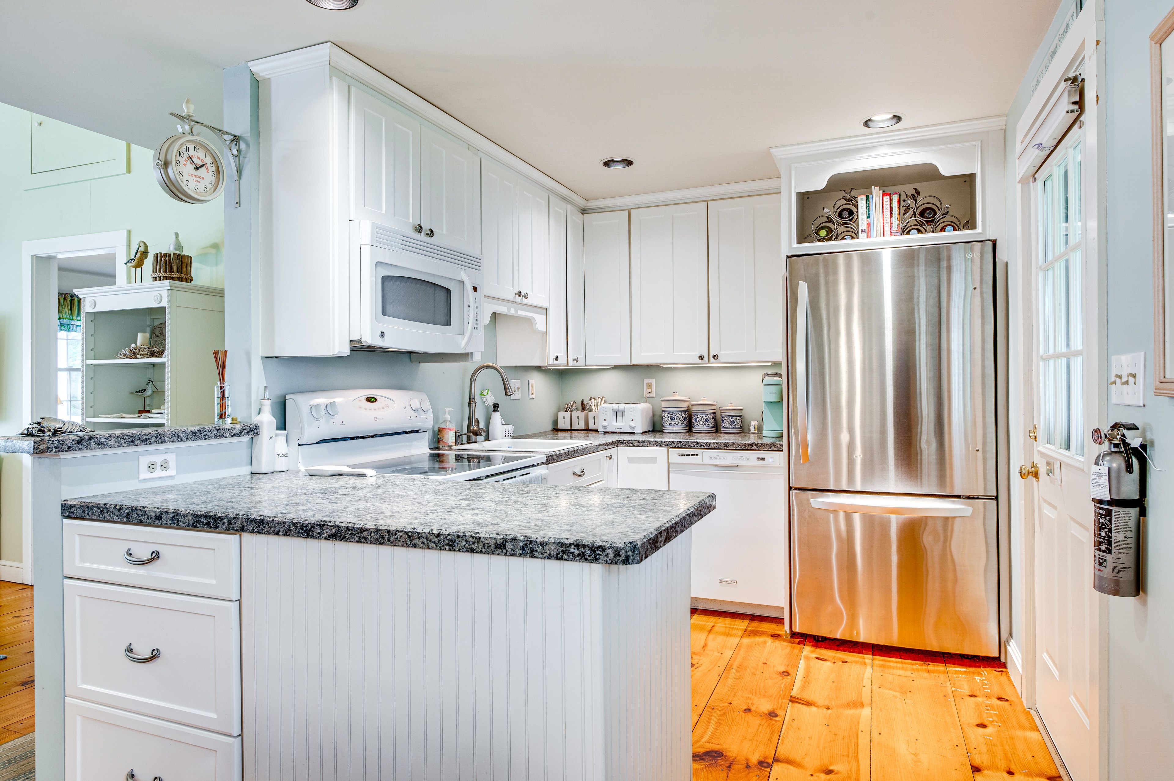 Kitchen | Cooking Basics | Keurig Coffee Maker | Toaster