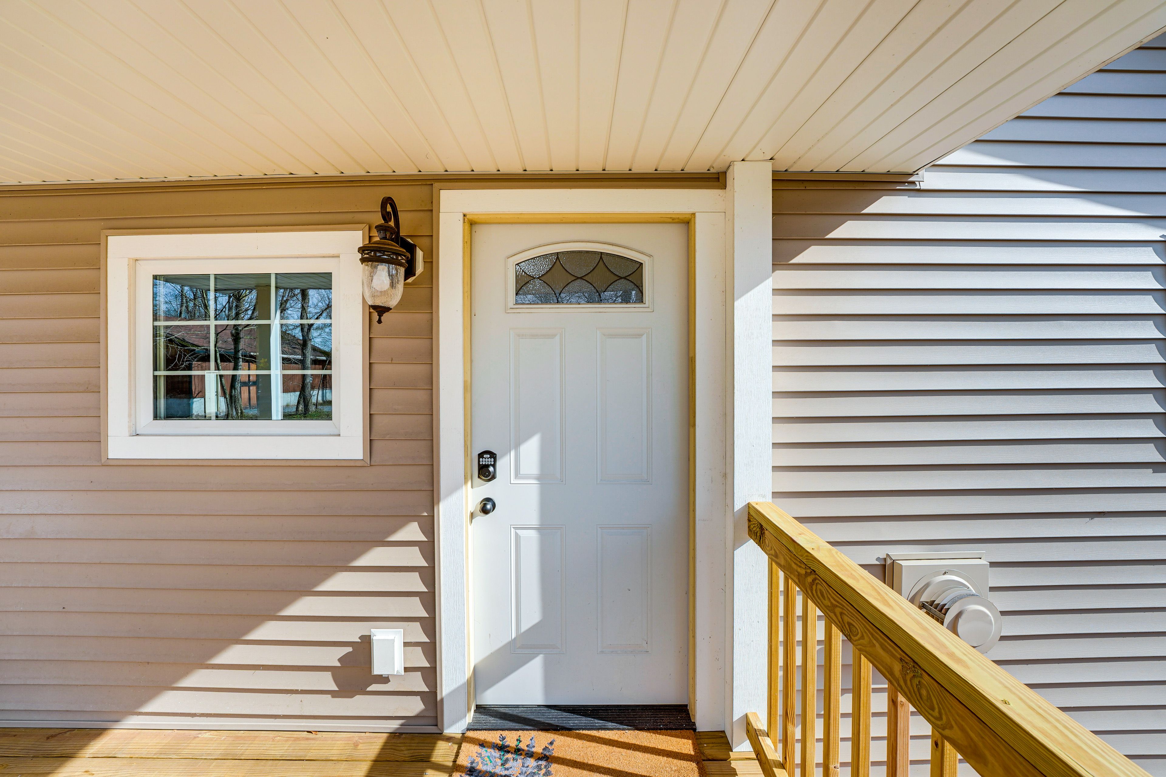 Studio Exterior | Keyless Entry