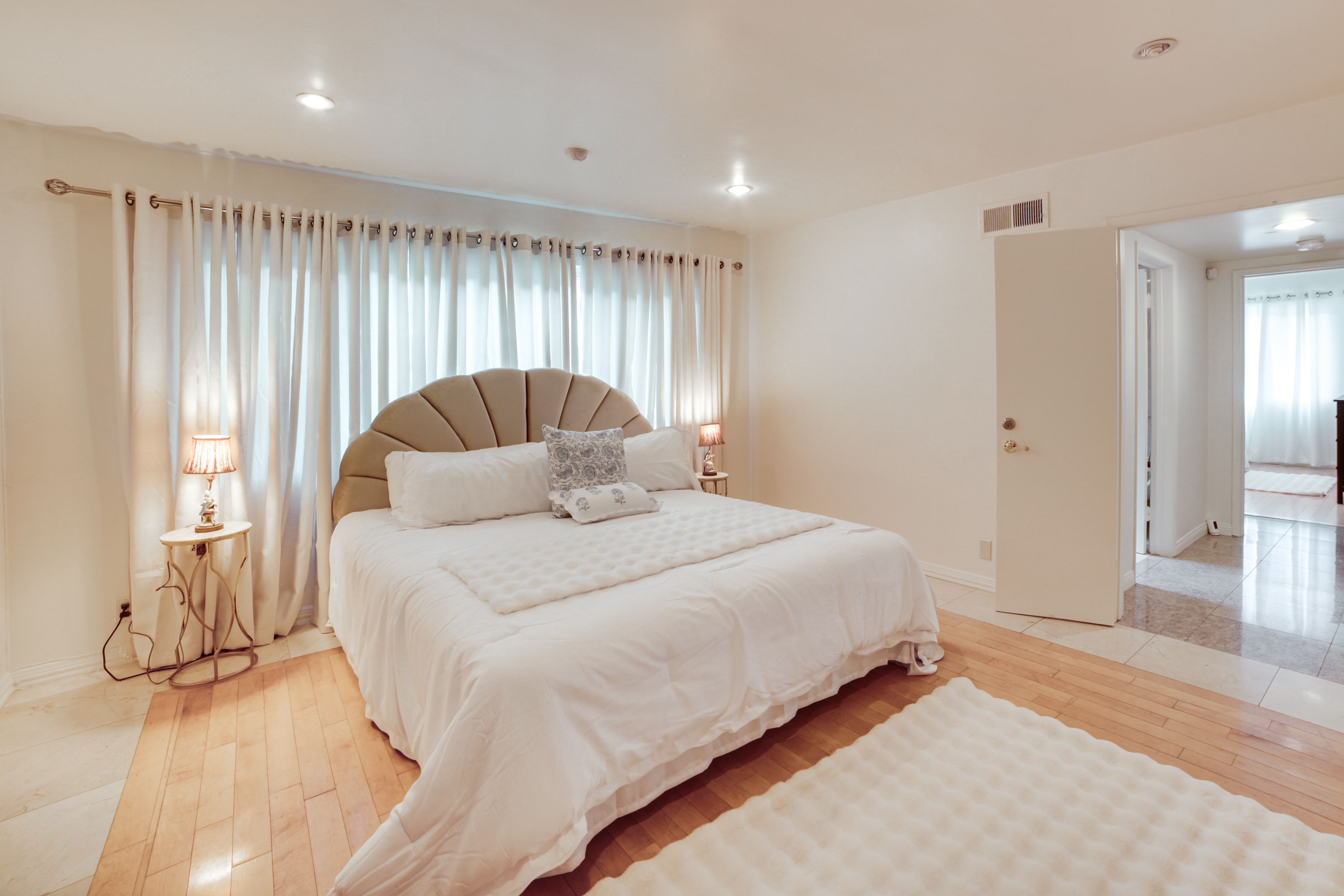 Bedroom 1 | California King Bed