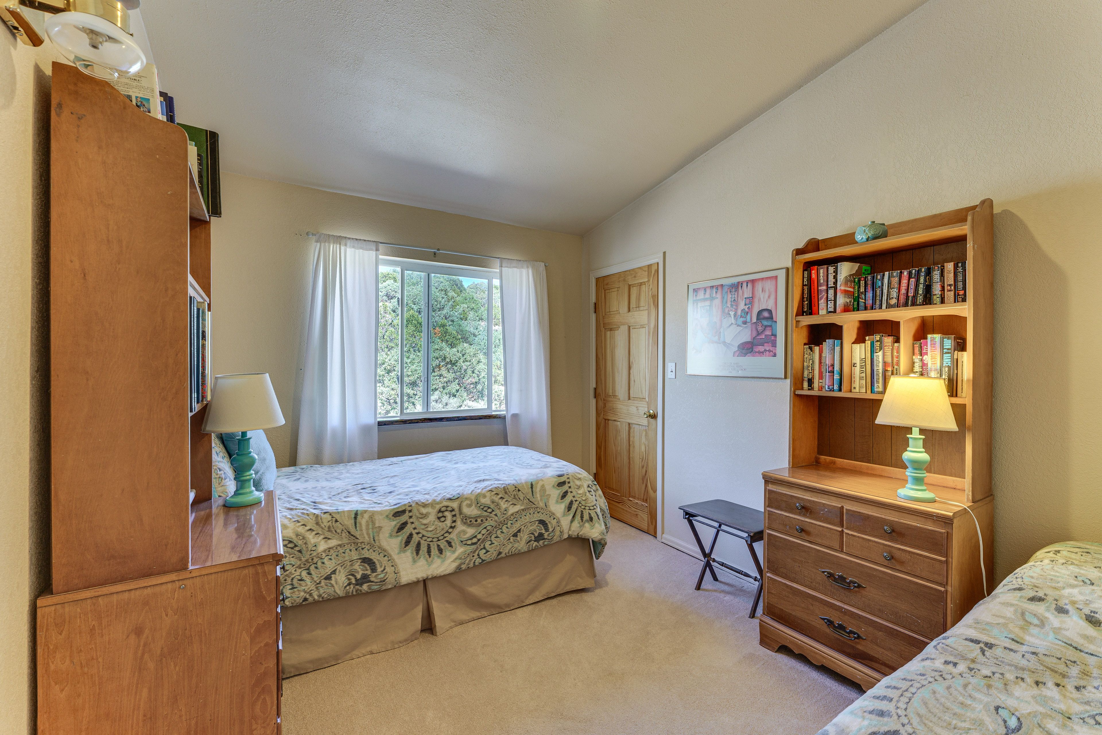 Bedroom 3 | 2 Twin Beds