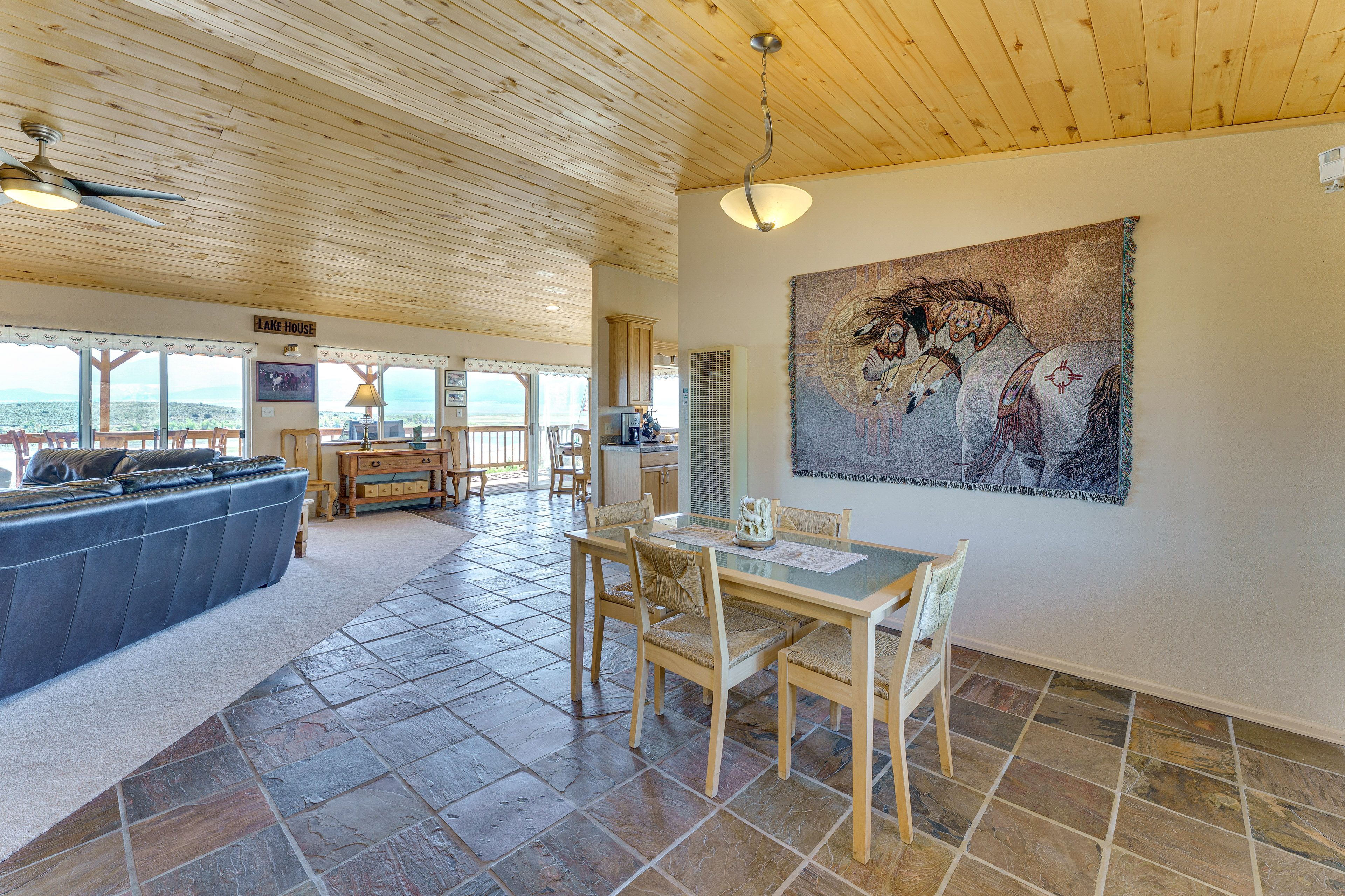 Additional Dining Area