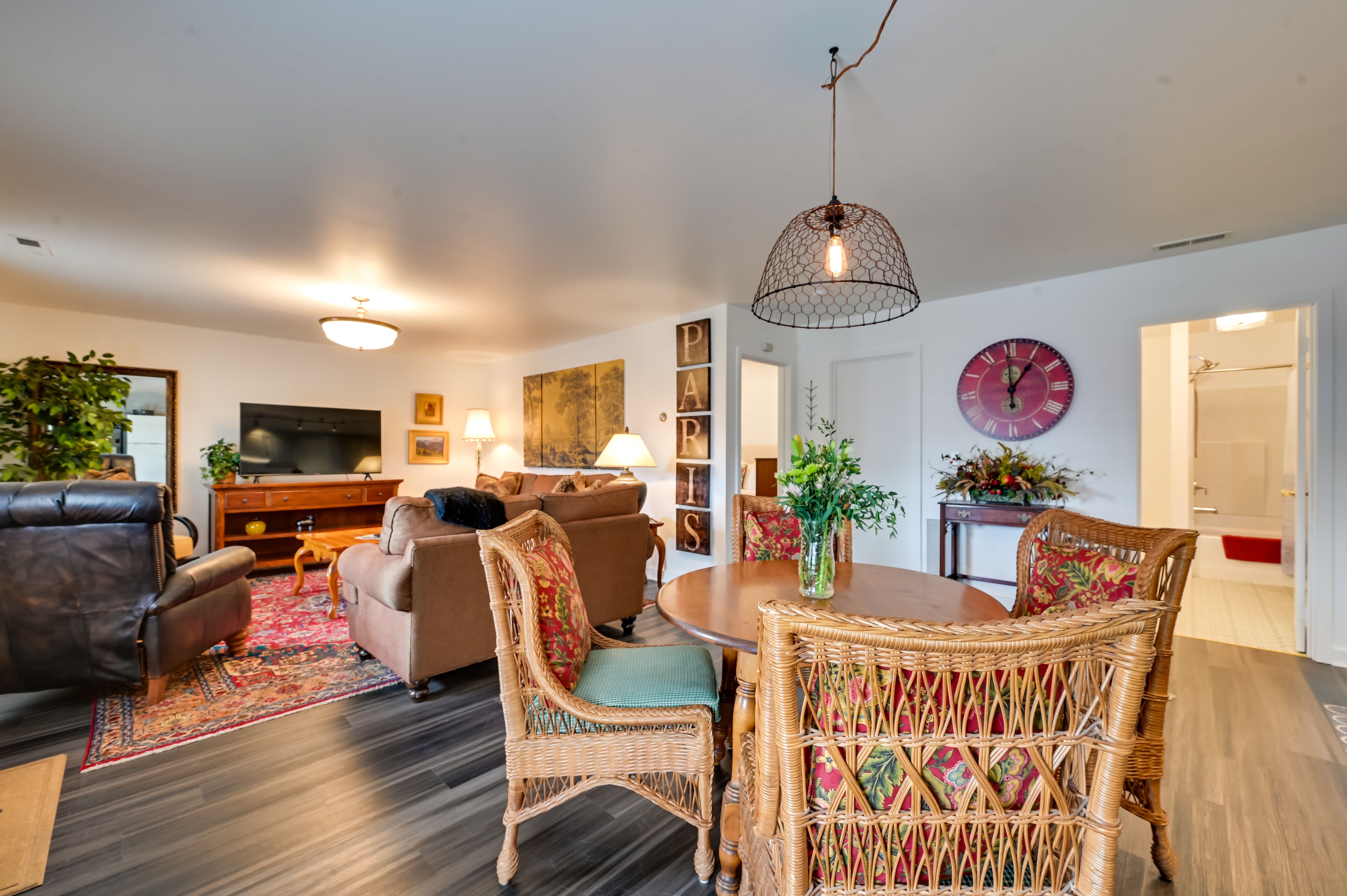 Dining Area | Dishware/Flatware | Trash Bags/Paper Towels