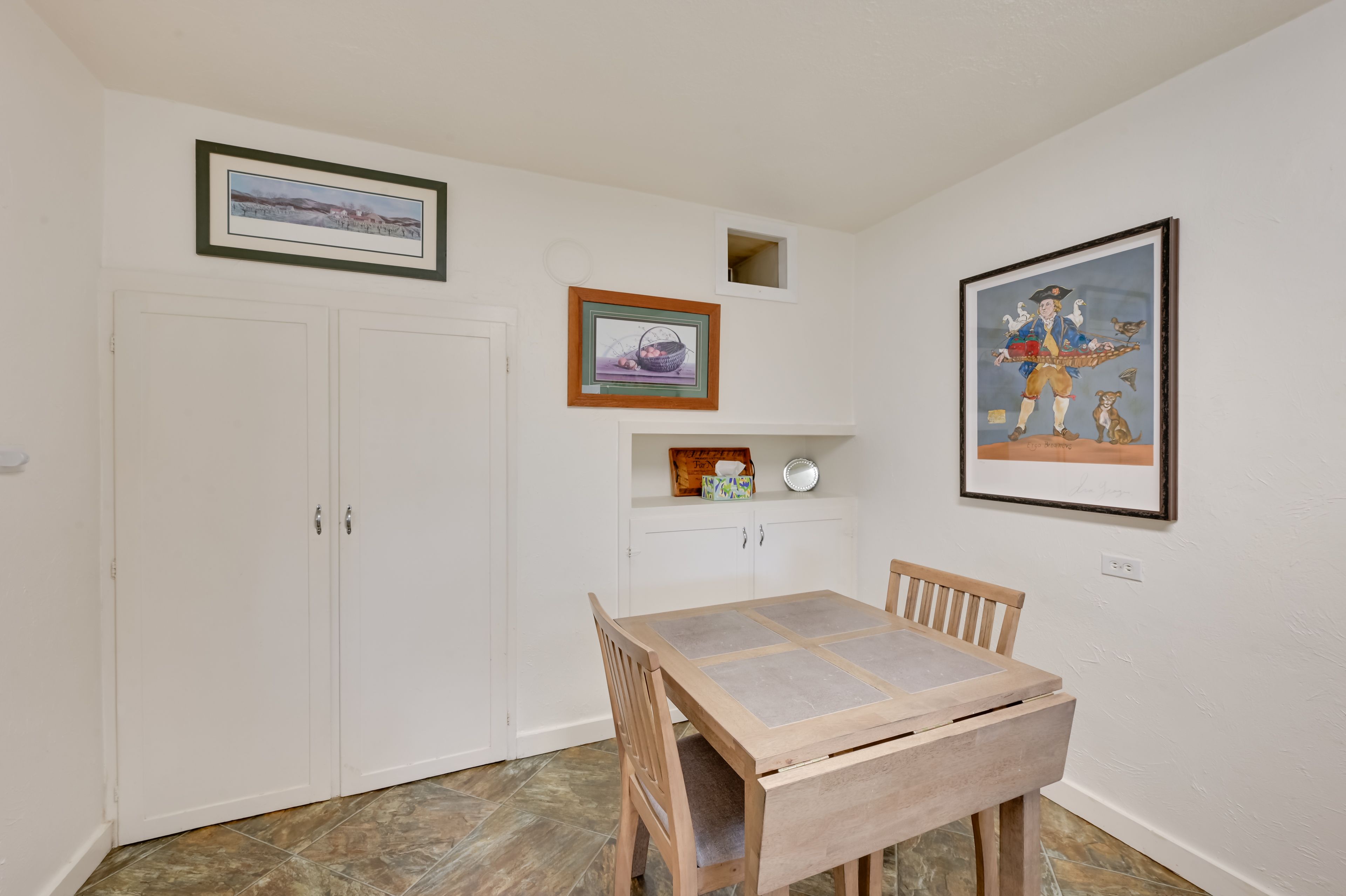 Dining Area | Dishware/Flatware | Trash Bags/Paper Towels