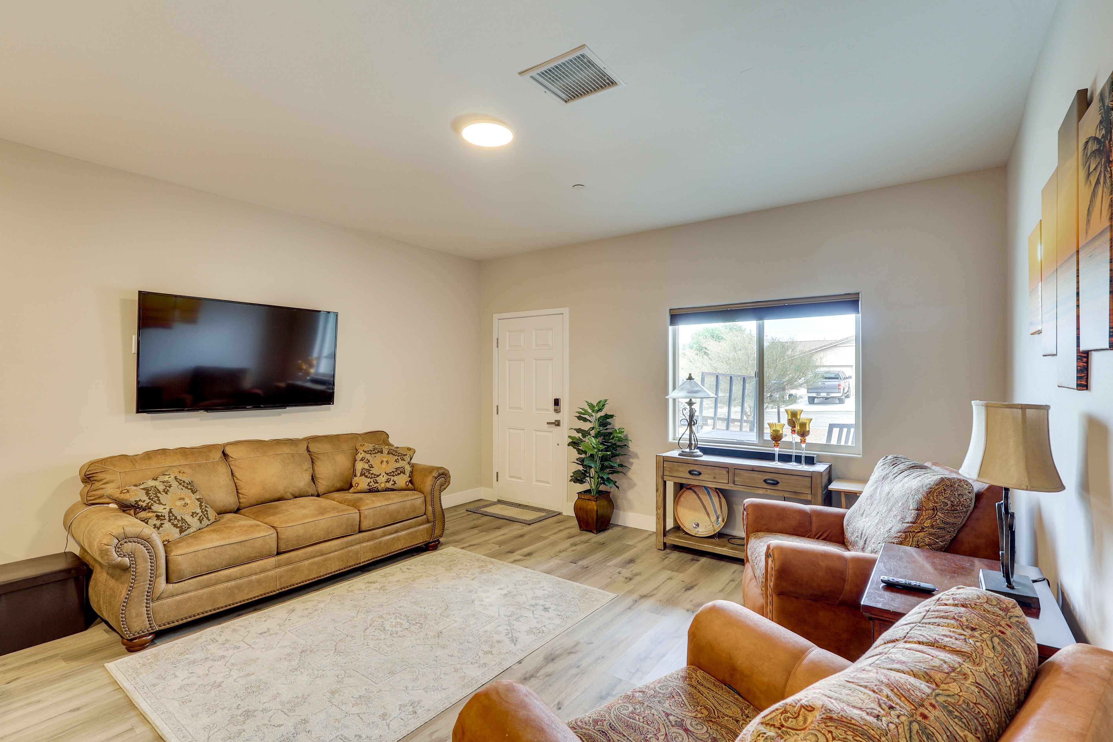 Lake Havasu City Vacation Rental | 1BR | 1.5BA | 870 Sq Ft | 2 Steps Required