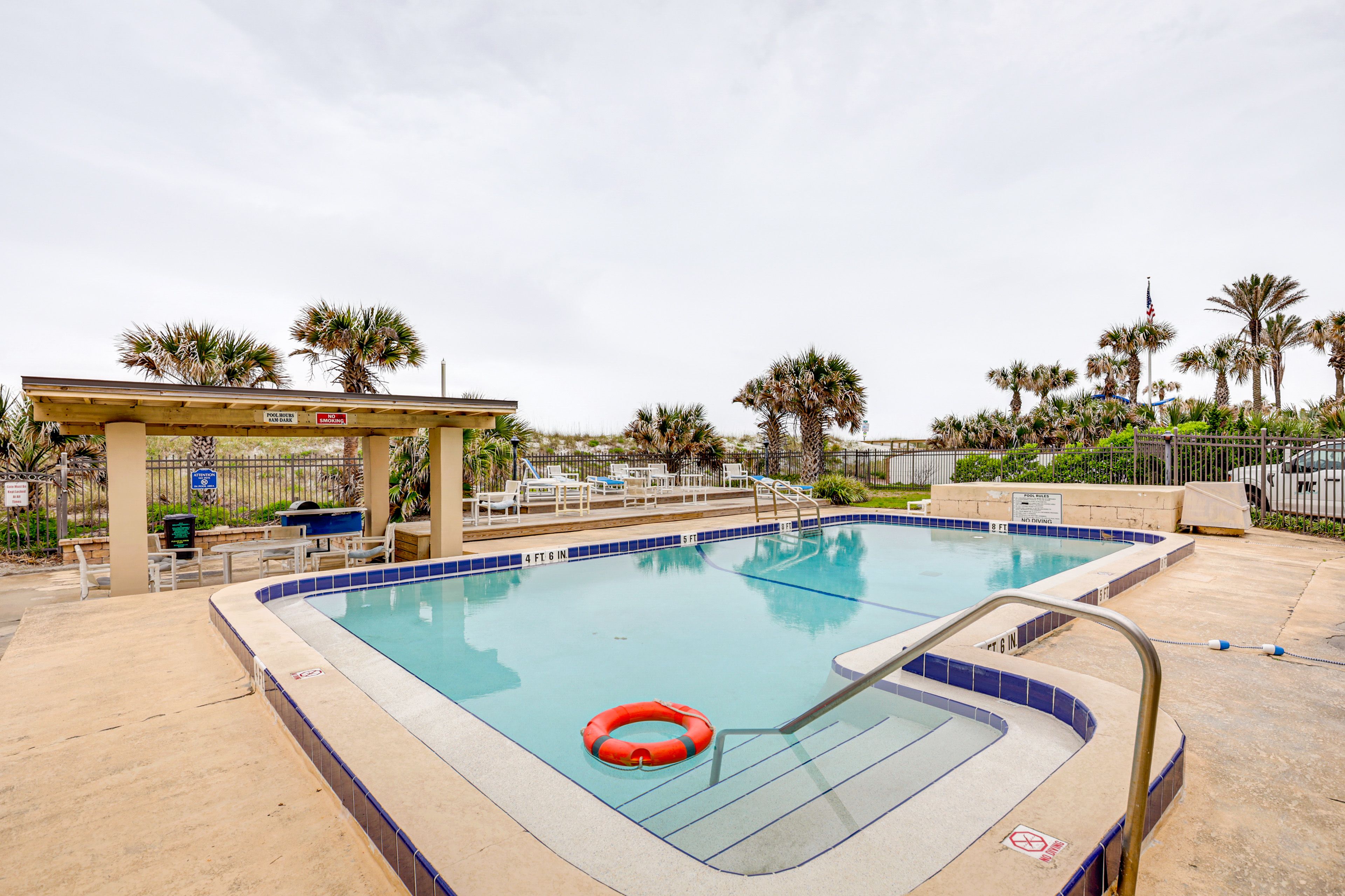 Beachcomber I | Community Pool | Single-Story Unit | 2nd-Floor Condo