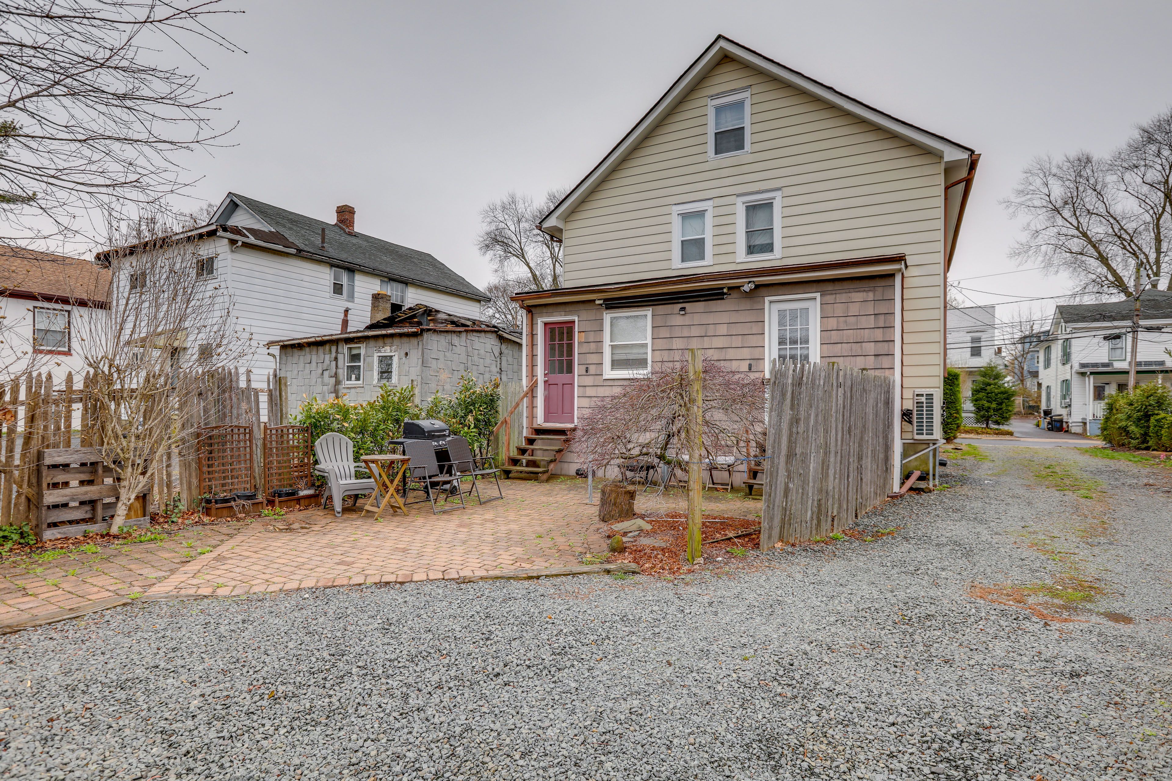 Shared Amenities | Patio w/ Gas Grill