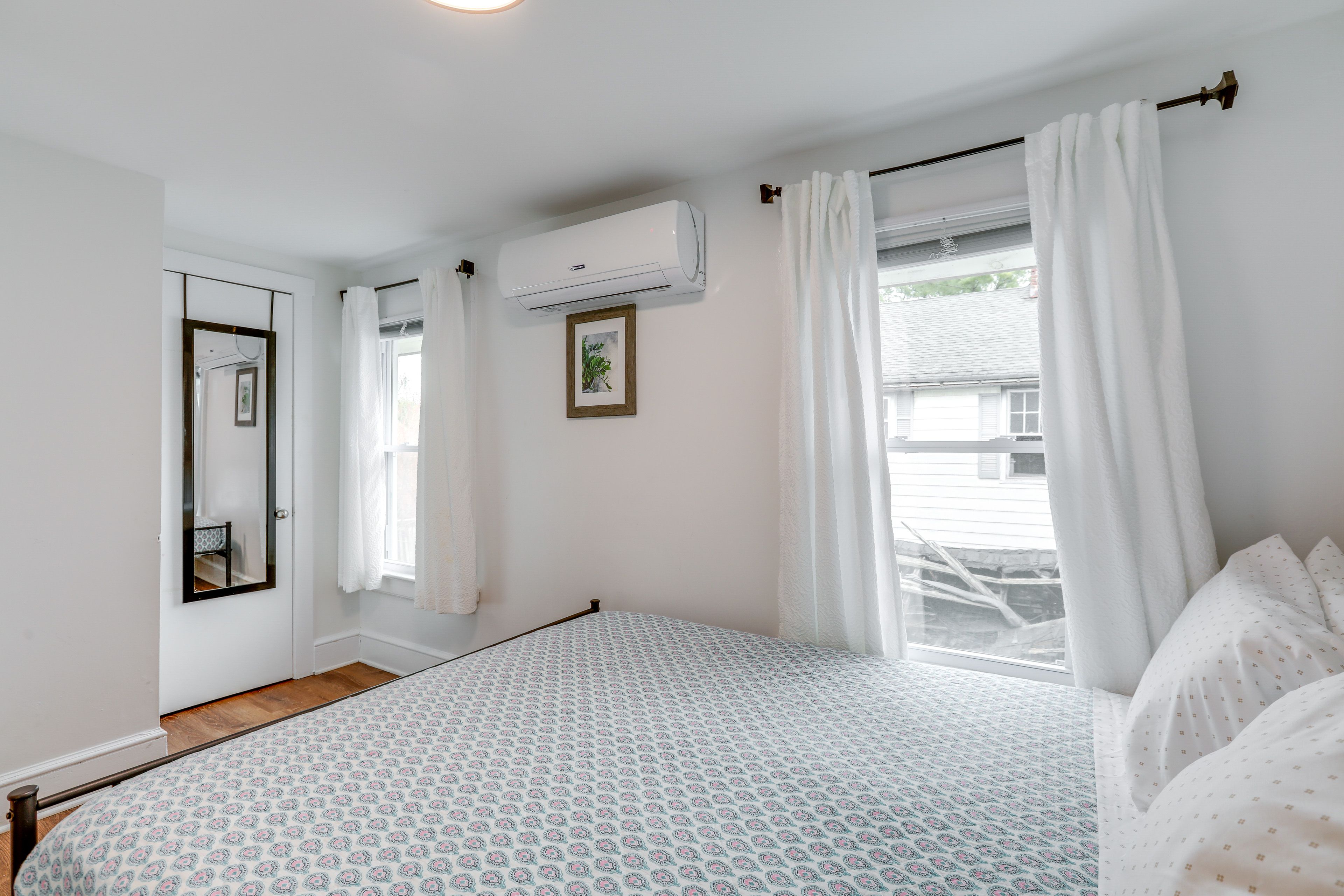 Bedroom 1 | Full Bed | 2nd Floor