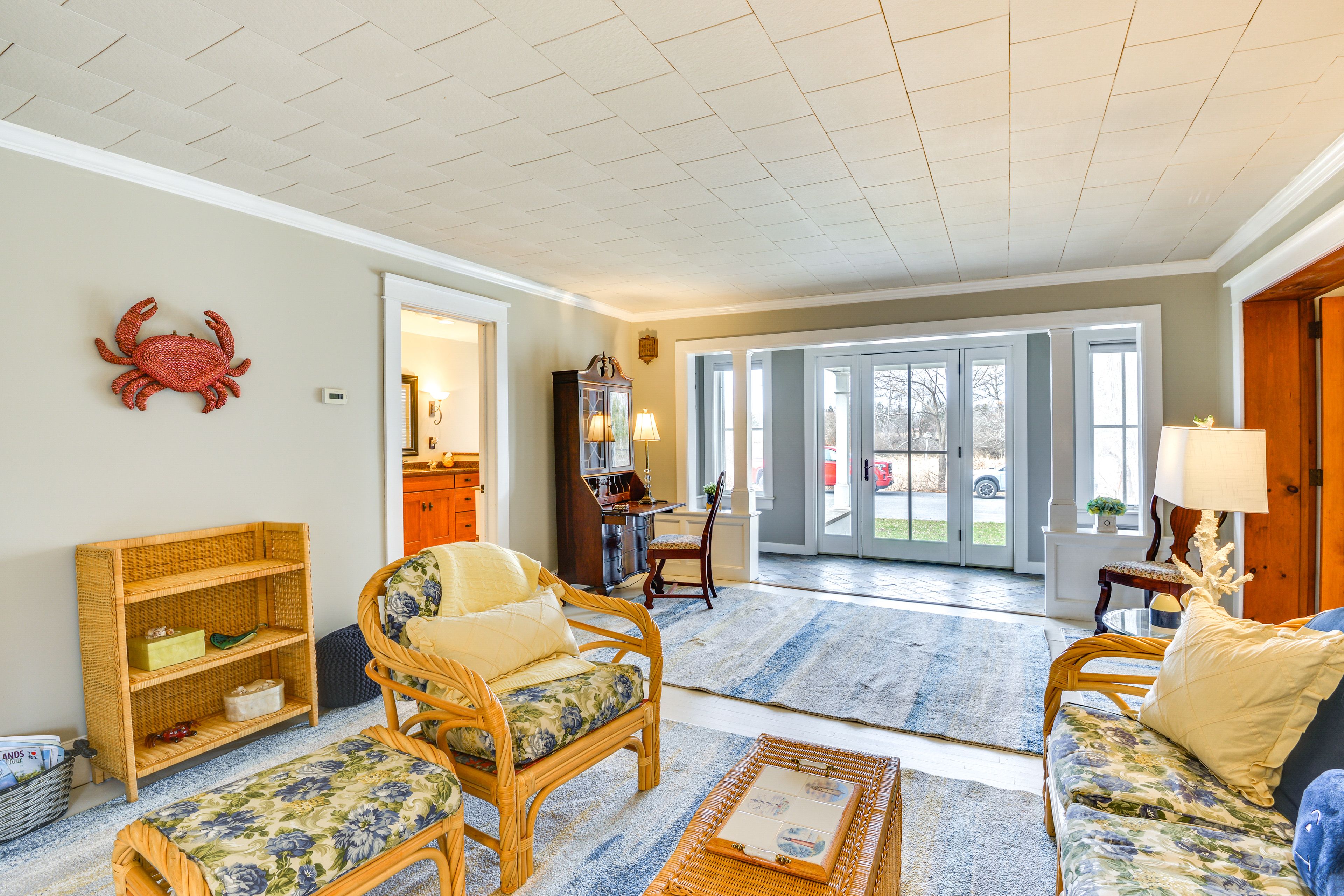 Living Room | 1st Floor | Central Heating