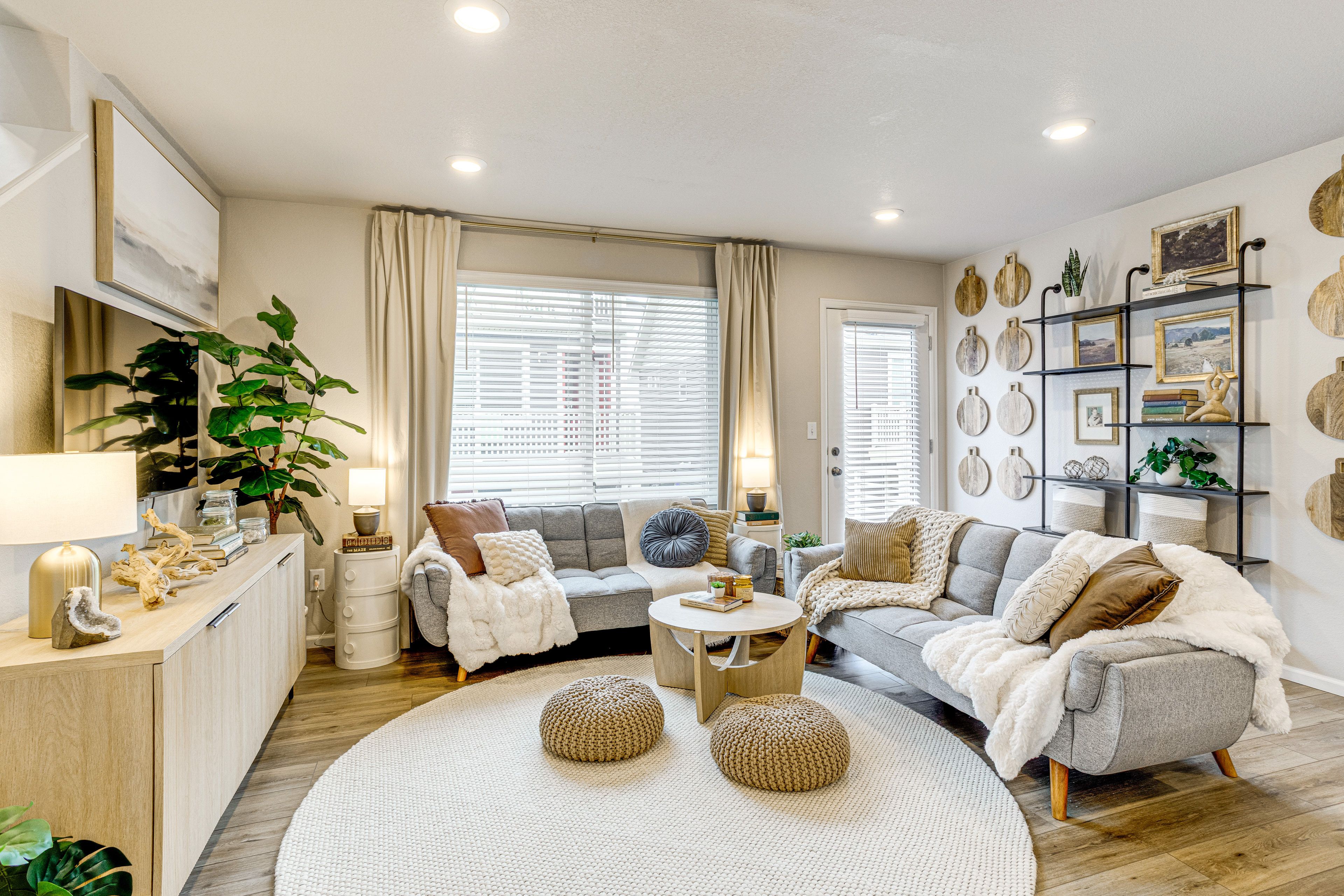 Denver Vacation Rental | 4BR | 3.5BA | 1,700 Sq Ft | 1 Step to Enter