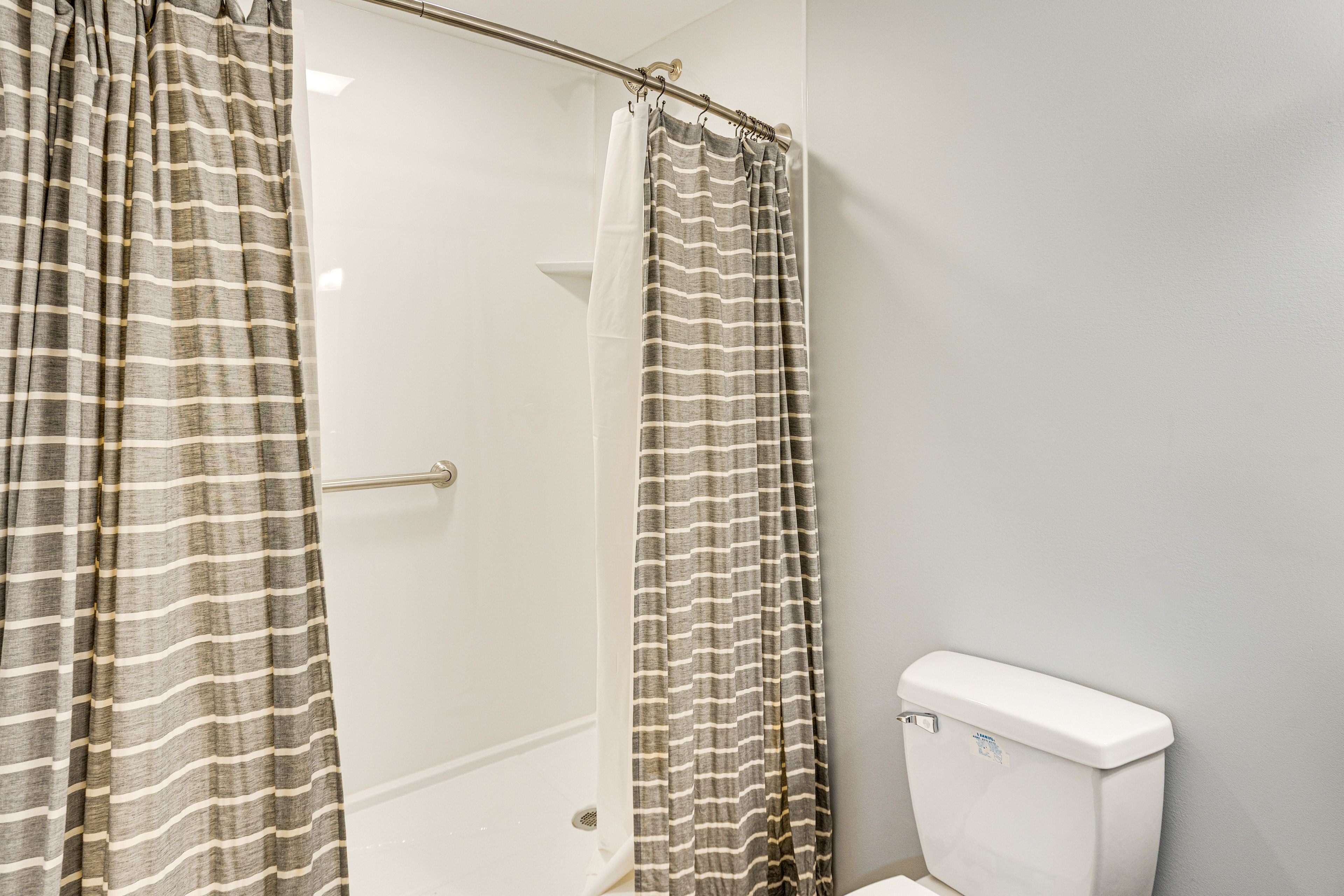 Full Bathroom | Basement