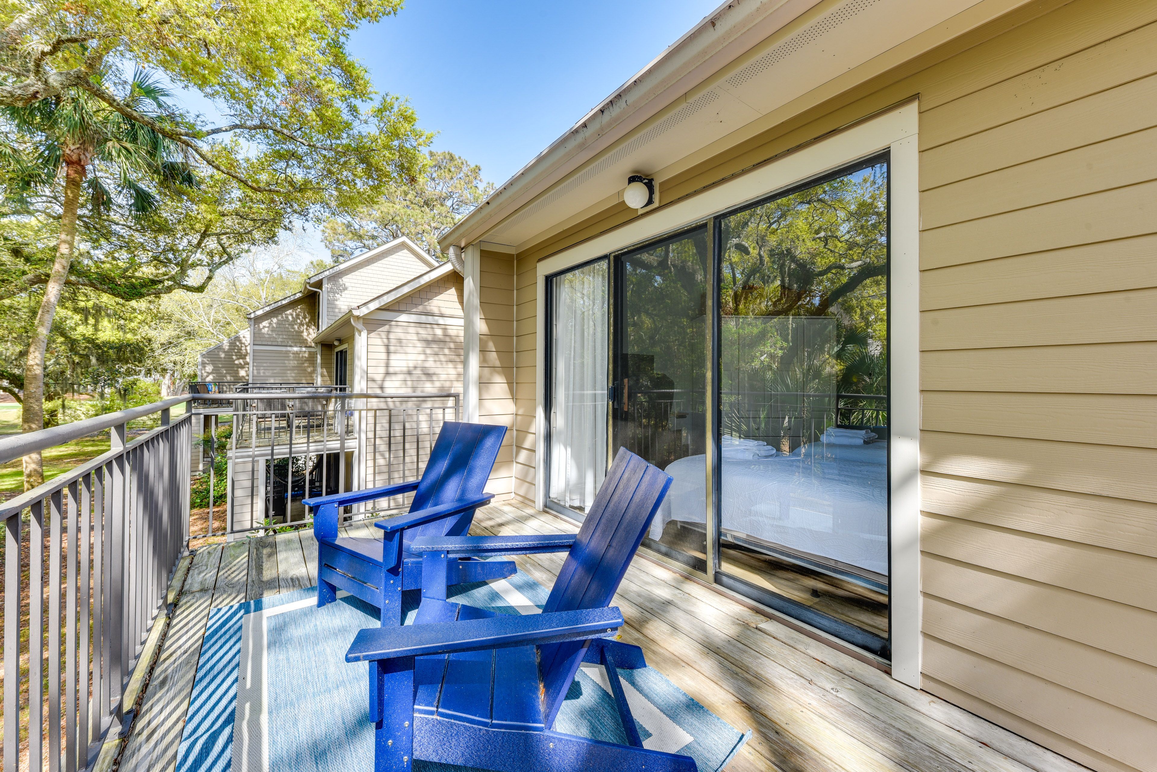 Condo Exterior | Furnished Deck | Dining Area
